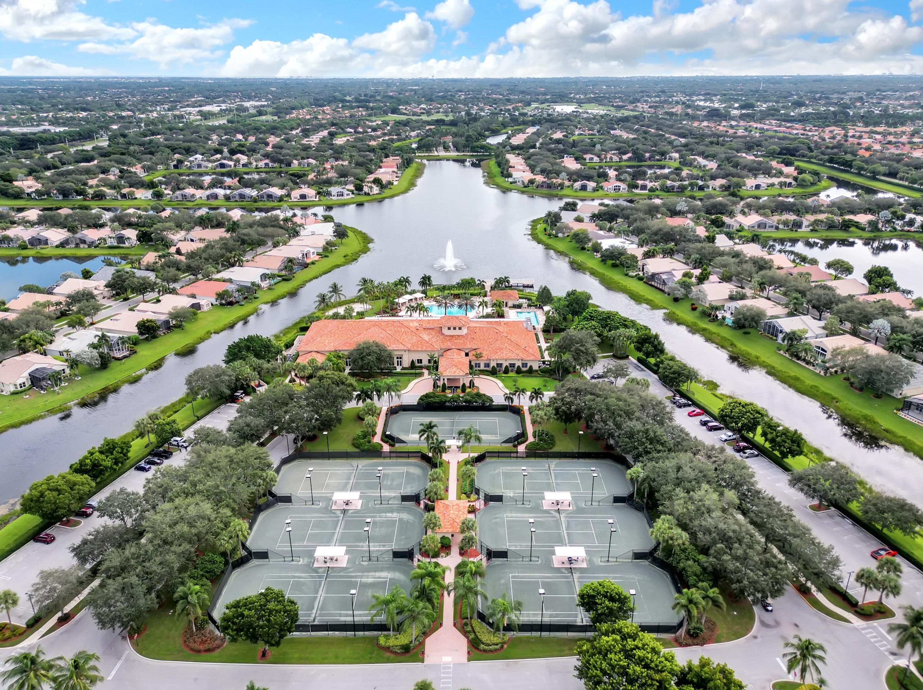 7428 Tonga Ct, Boynton Beach, FL 33437-7185
