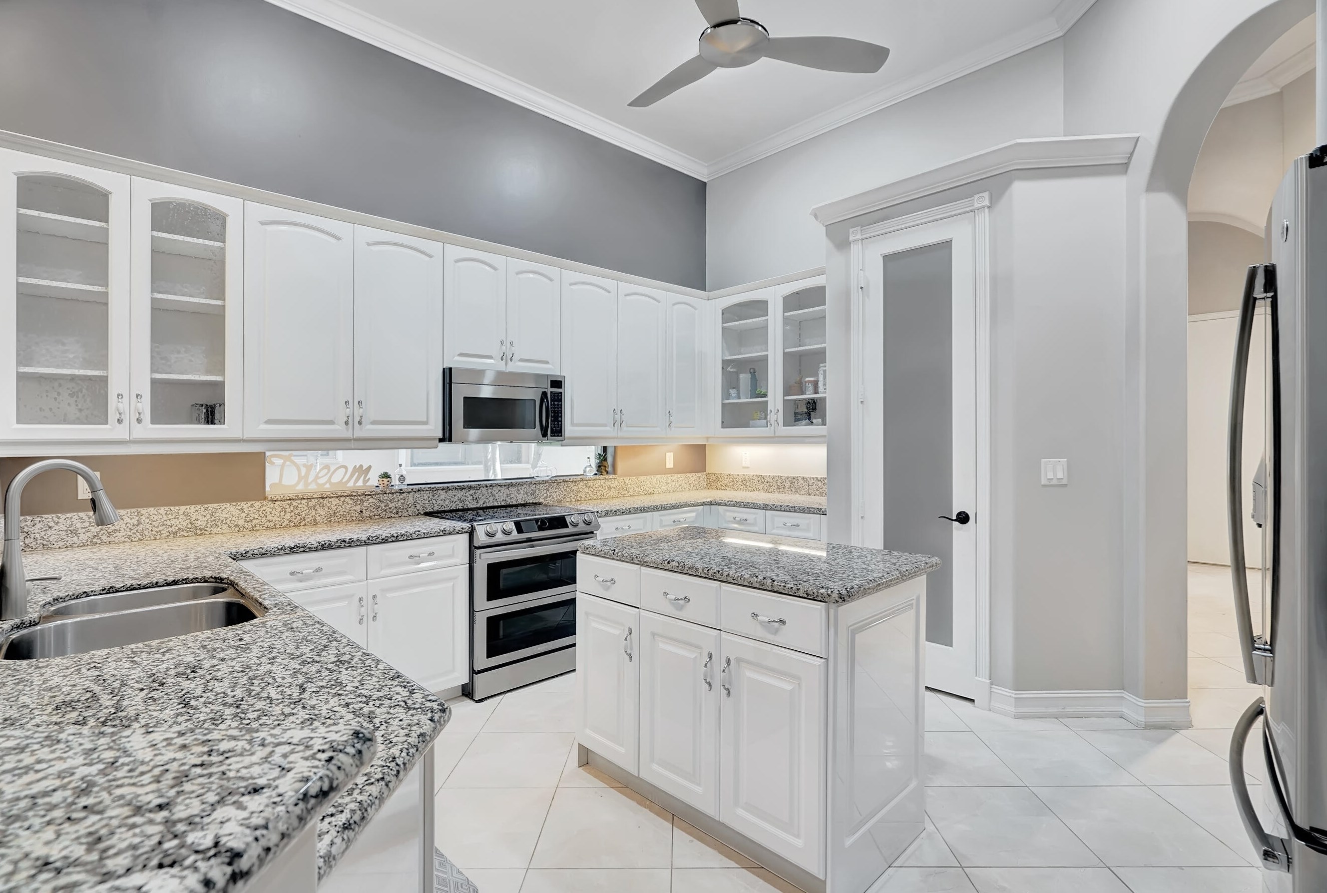 7723 Via Grande, Boynton Beach FL  33437-7516 exterior