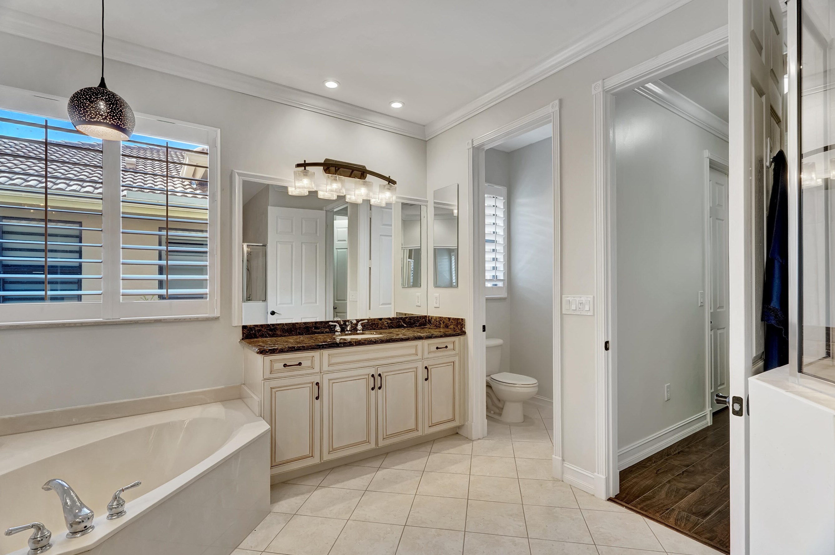 7723 Via Grande, Boynton Beach FL  33437-7516 exterior
