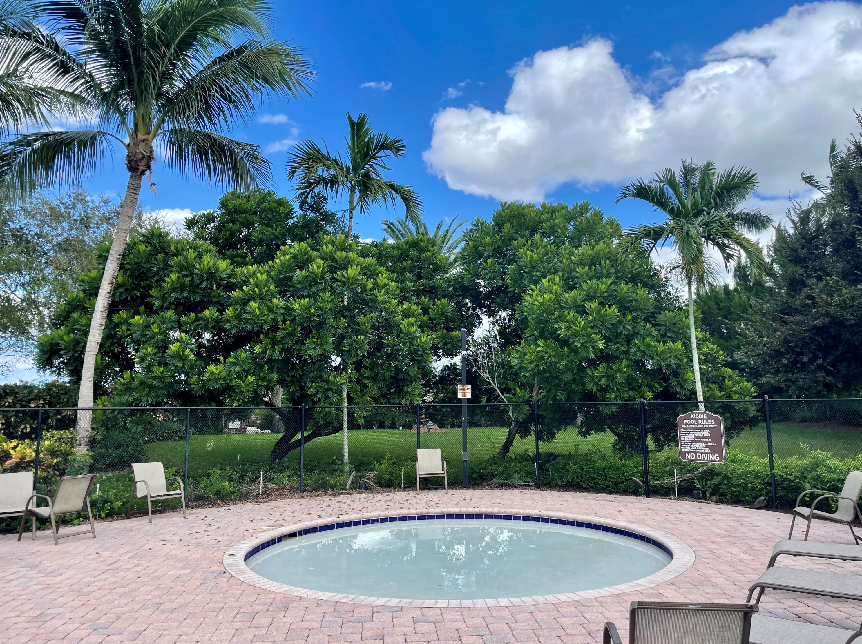 10730 Willow Oak Ct, West Palm Beach FL  33414-9351 exterior