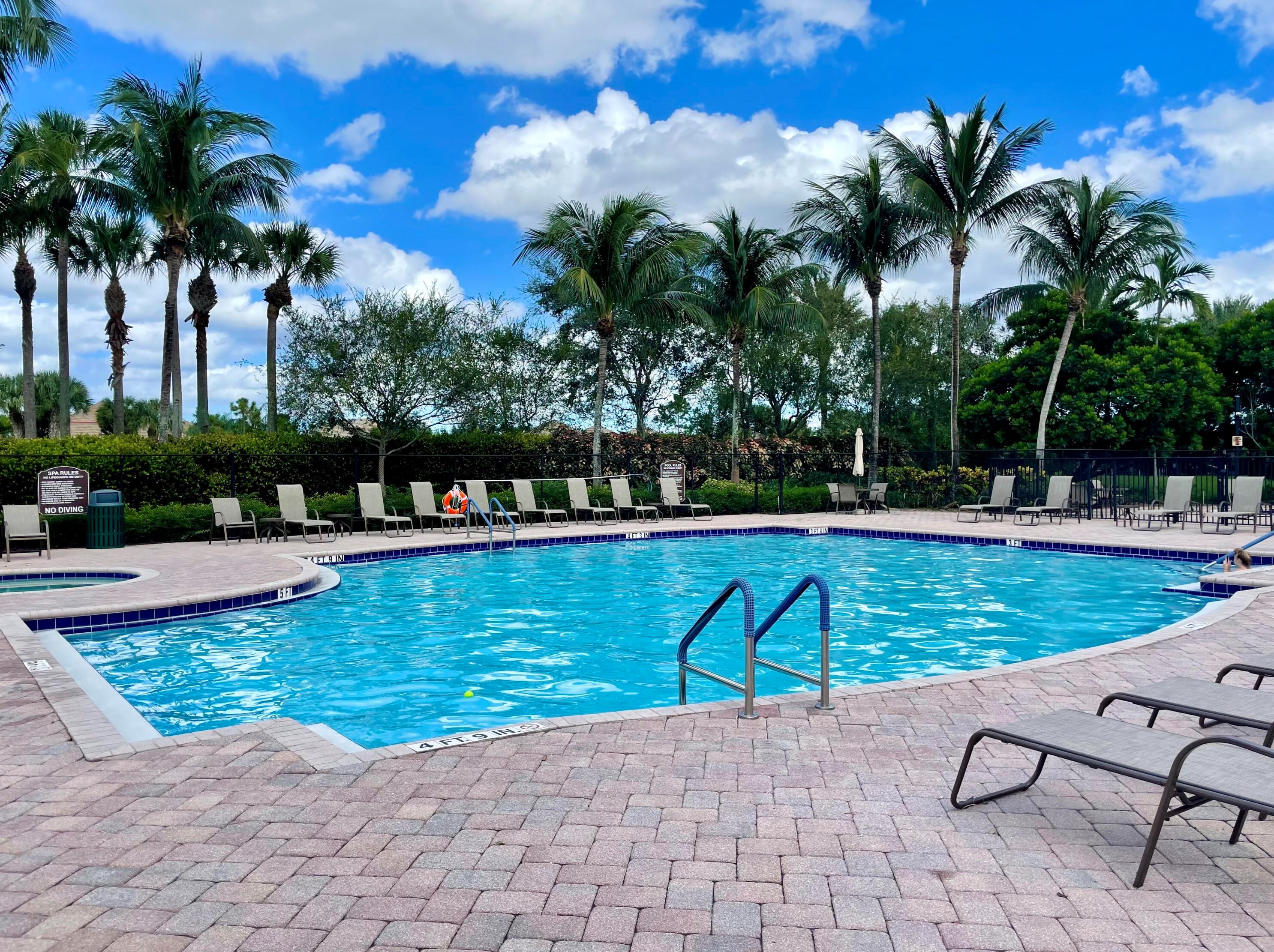 10730 Willow Oak Ct, West Palm Beach FL  33414-9351 exterior