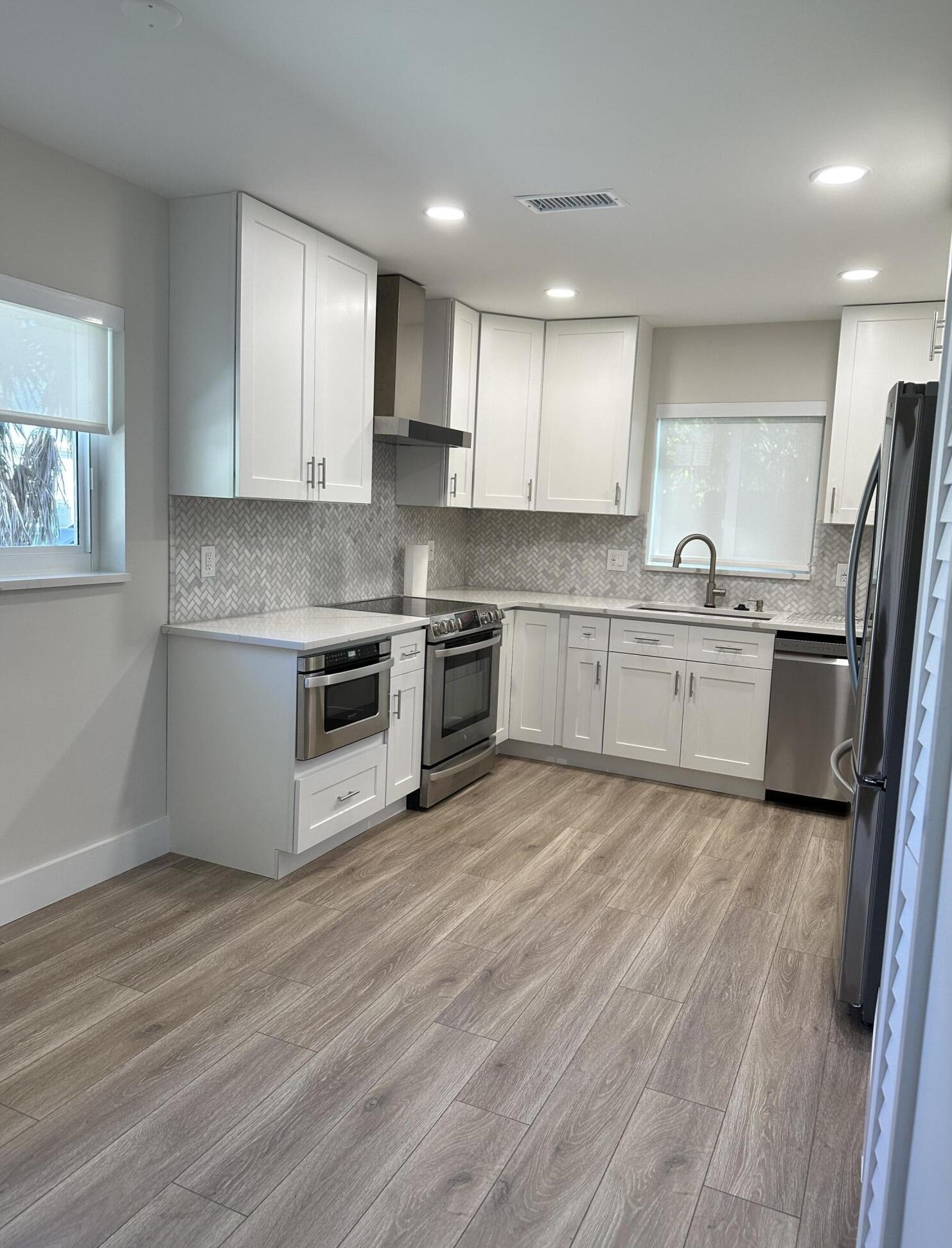 502 Ne 32nd St, Boca Raton, FL 33431