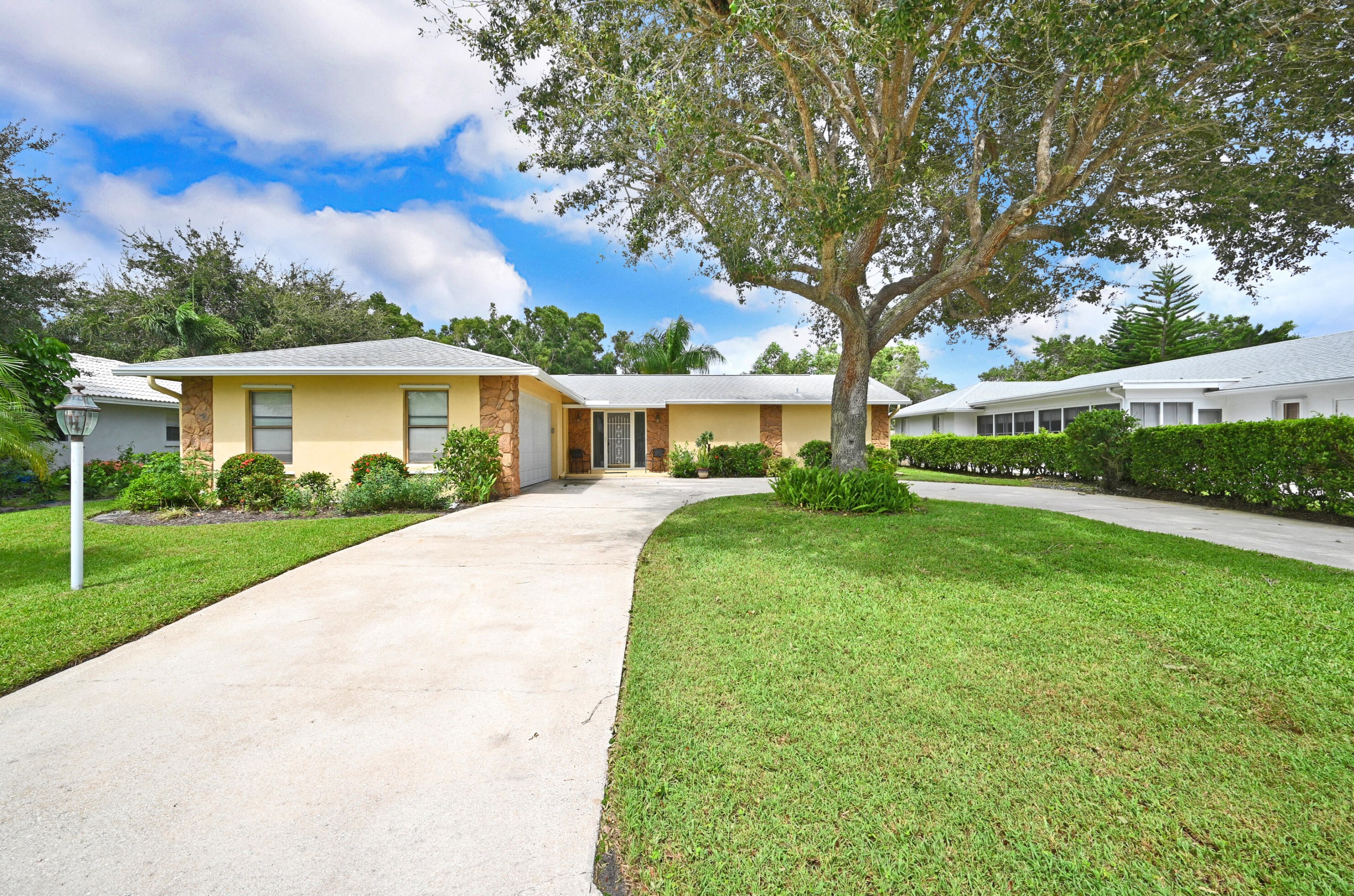 9881 Little Club Way, Jupiter, FL 33469-1358