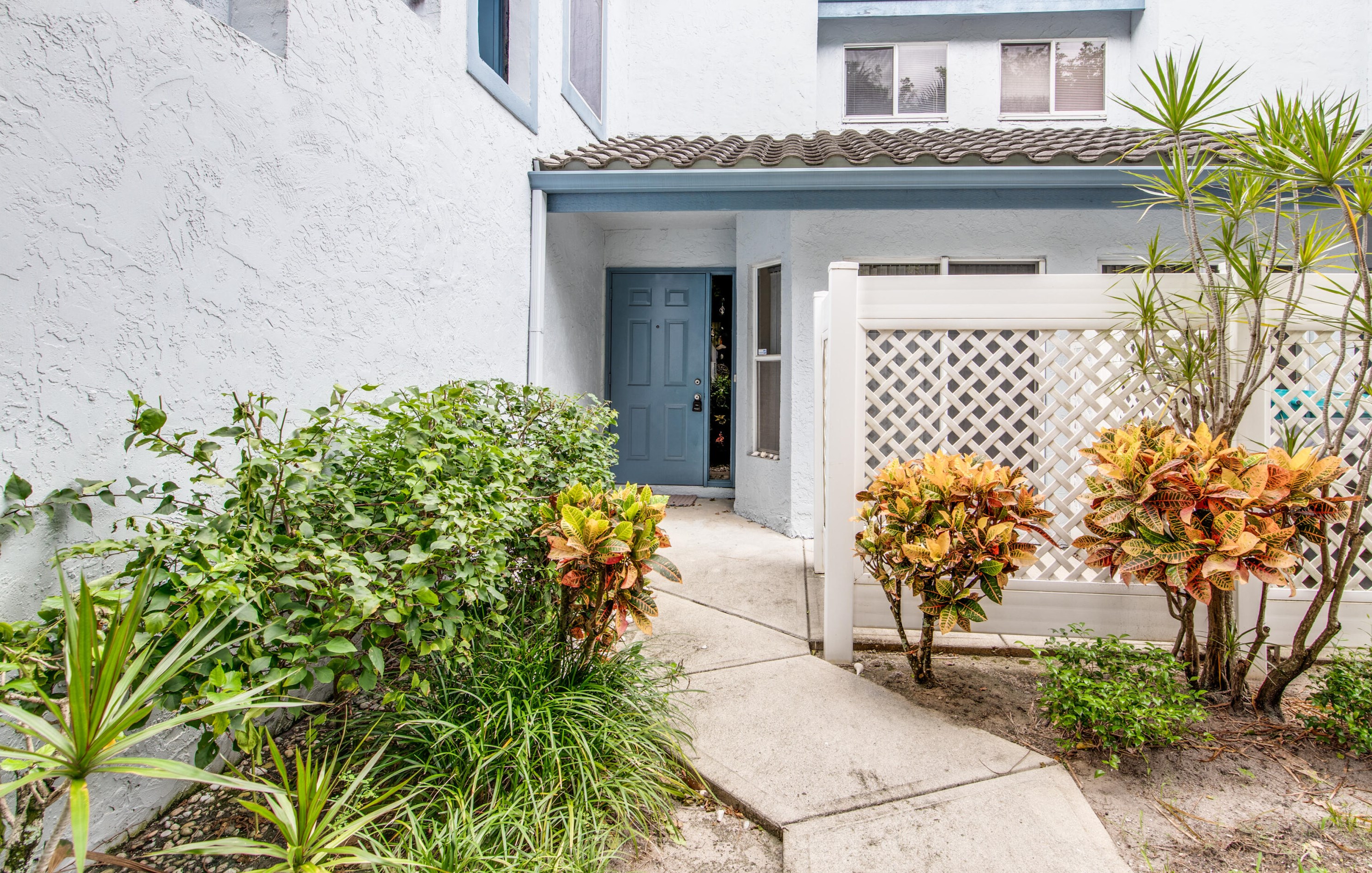 9769 Nickels Blvd, Boynton Beach, FL 33436-3951