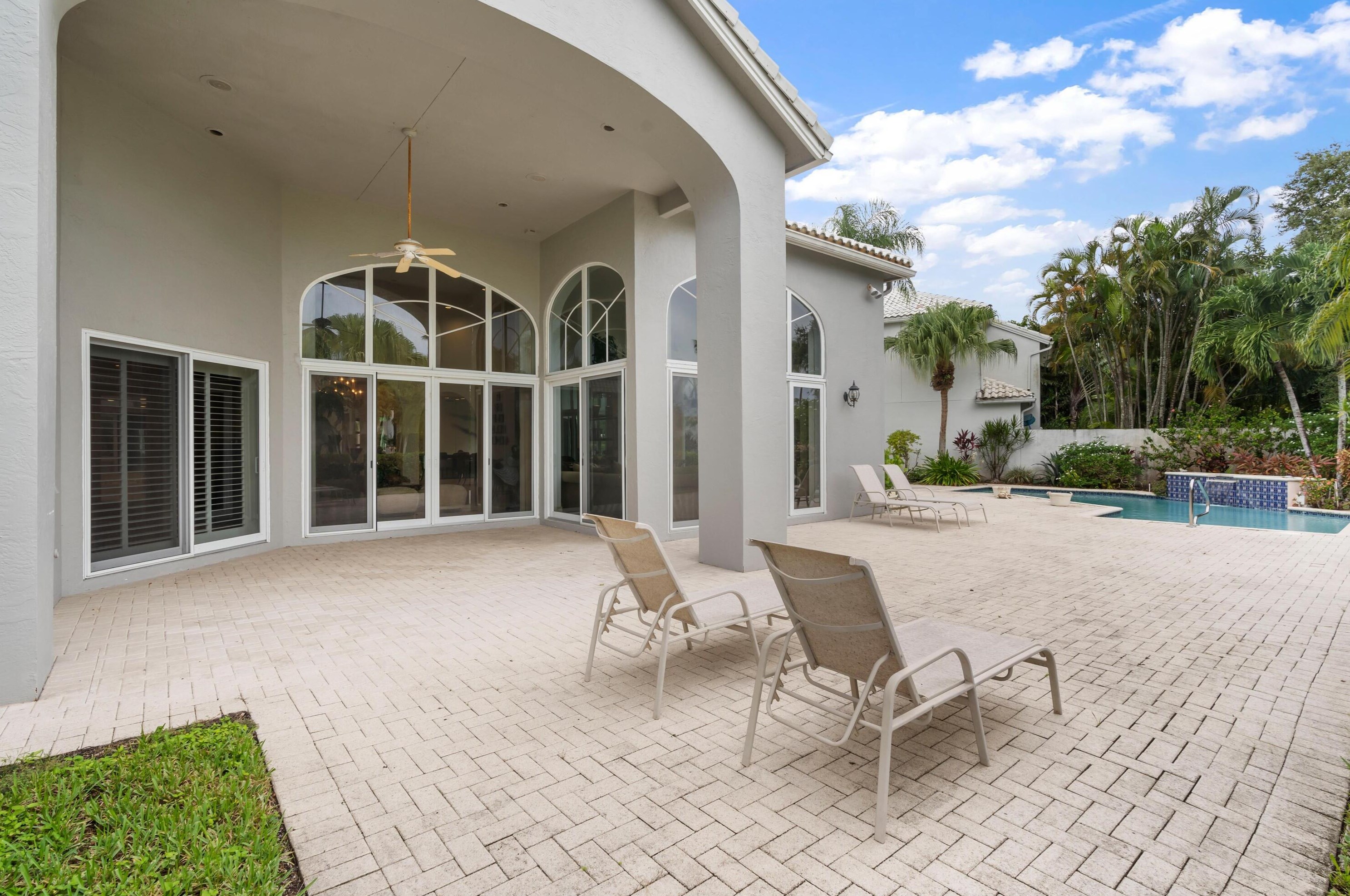 17311 Bridleway Trl, Boca Raton FL 33496-3210 exterior