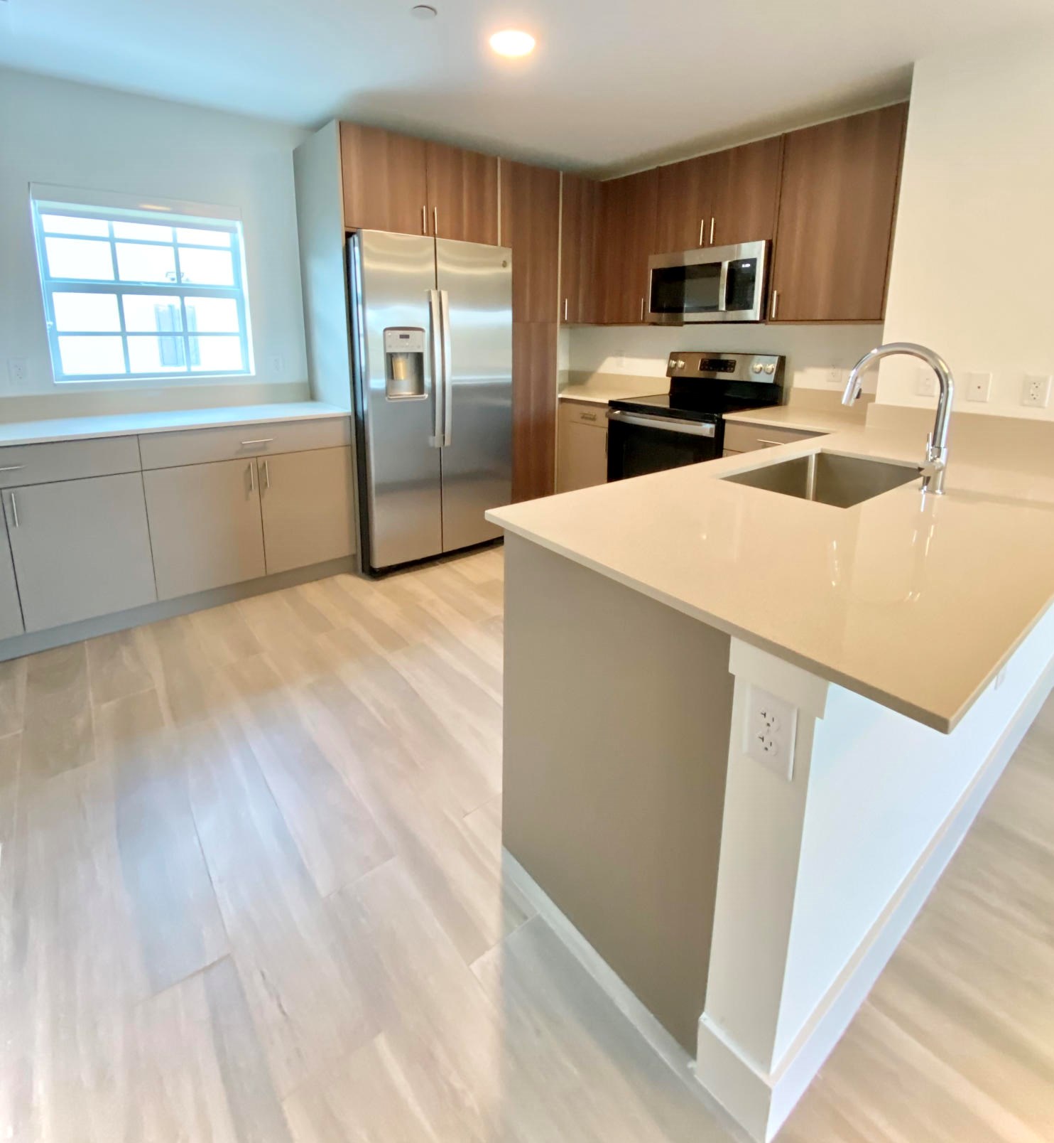 307 N J St #104, Lake Worth, FL 33460