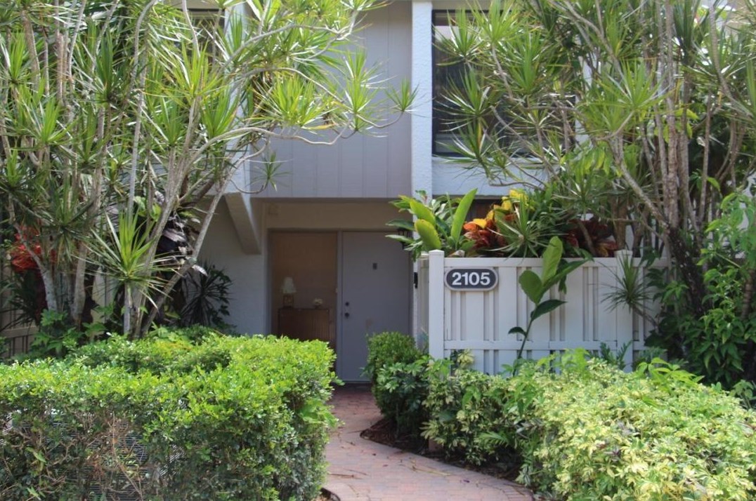2105 Bridgewood Dr, Boca Raton, FL 33434-4121