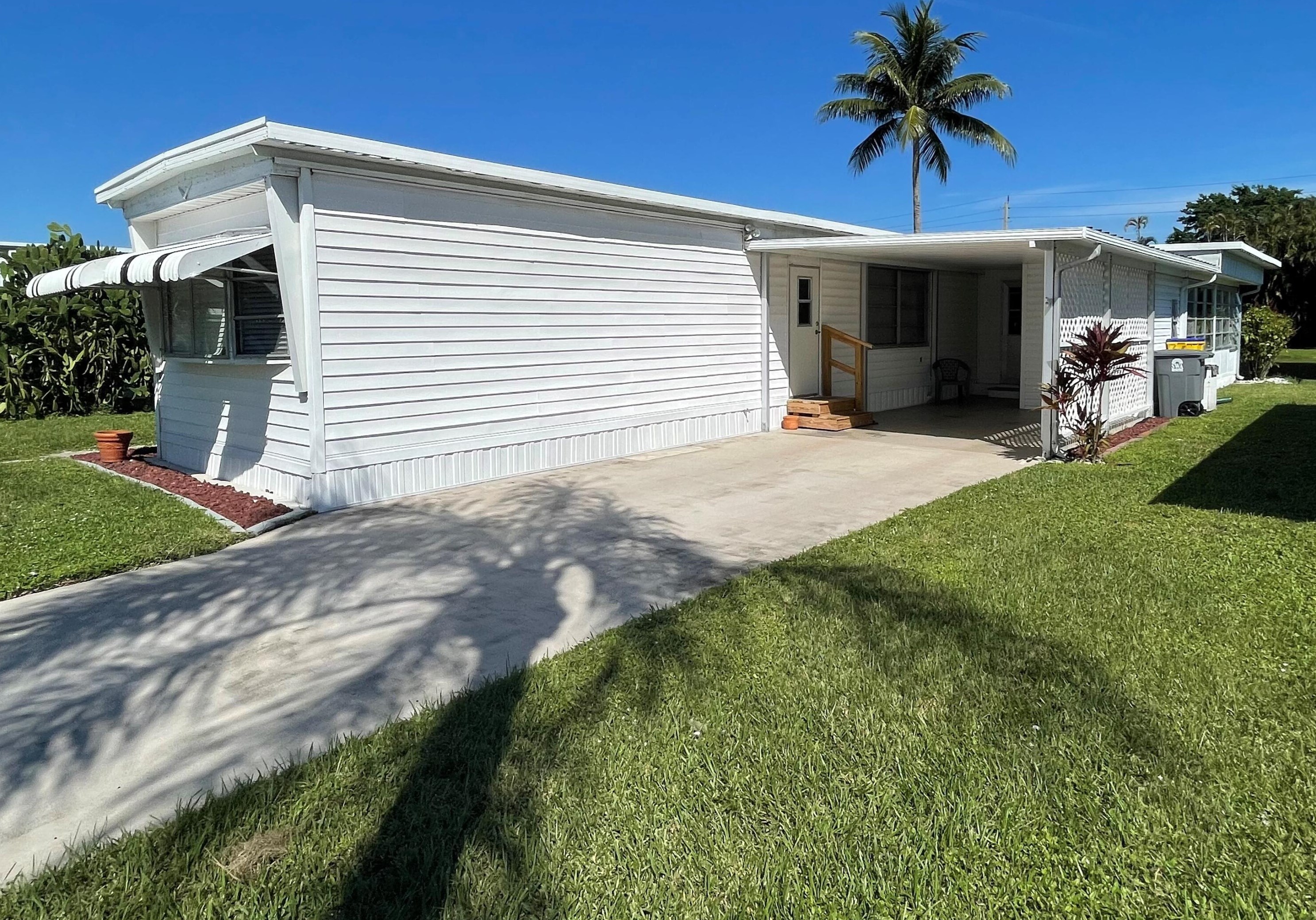 8351 Chisum Trl, Boca Raton, FL 33433-1548