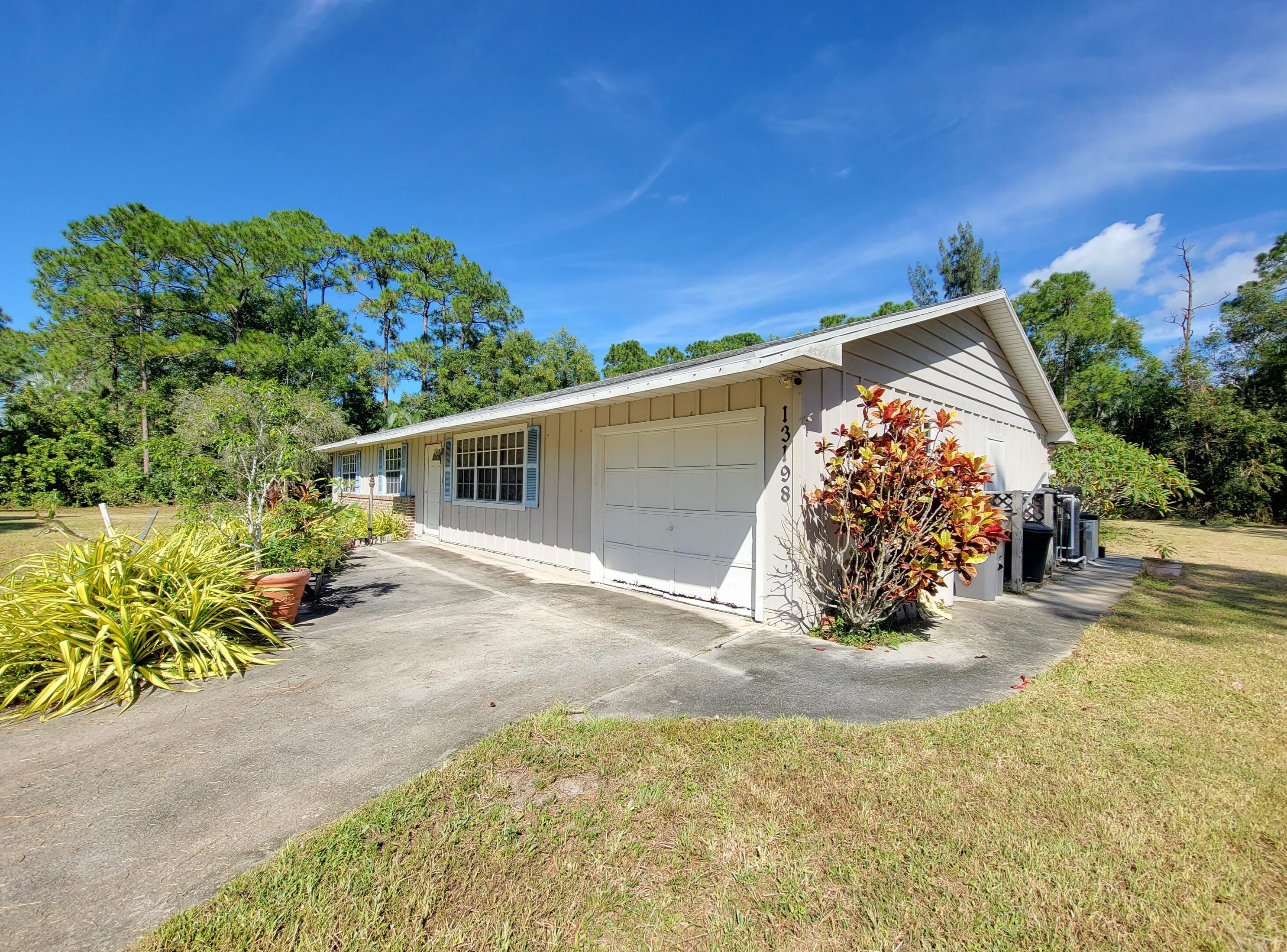 13198 Randolph Siding Rd, Jupiter, FL 33478-6517