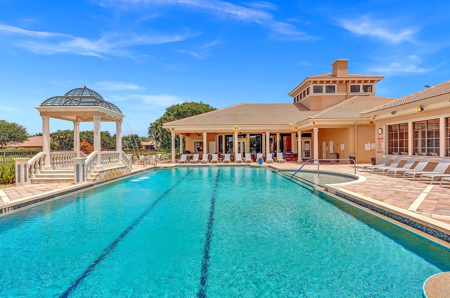 7831 Via Grande, Boynton Beach FL  33437-7518 exterior
