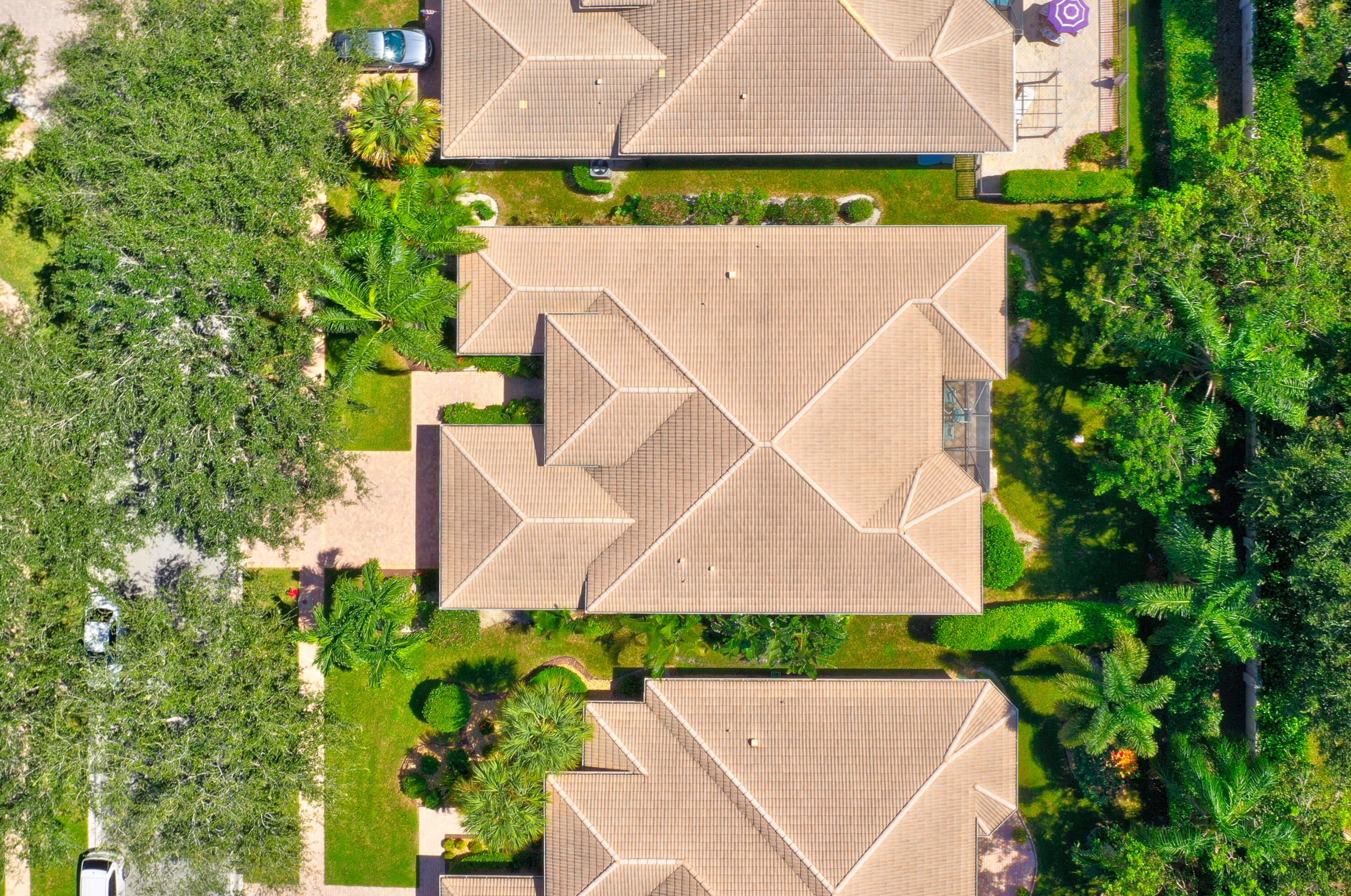 7831 Via Grande, Boynton Beach FL  33437-7518 exterior