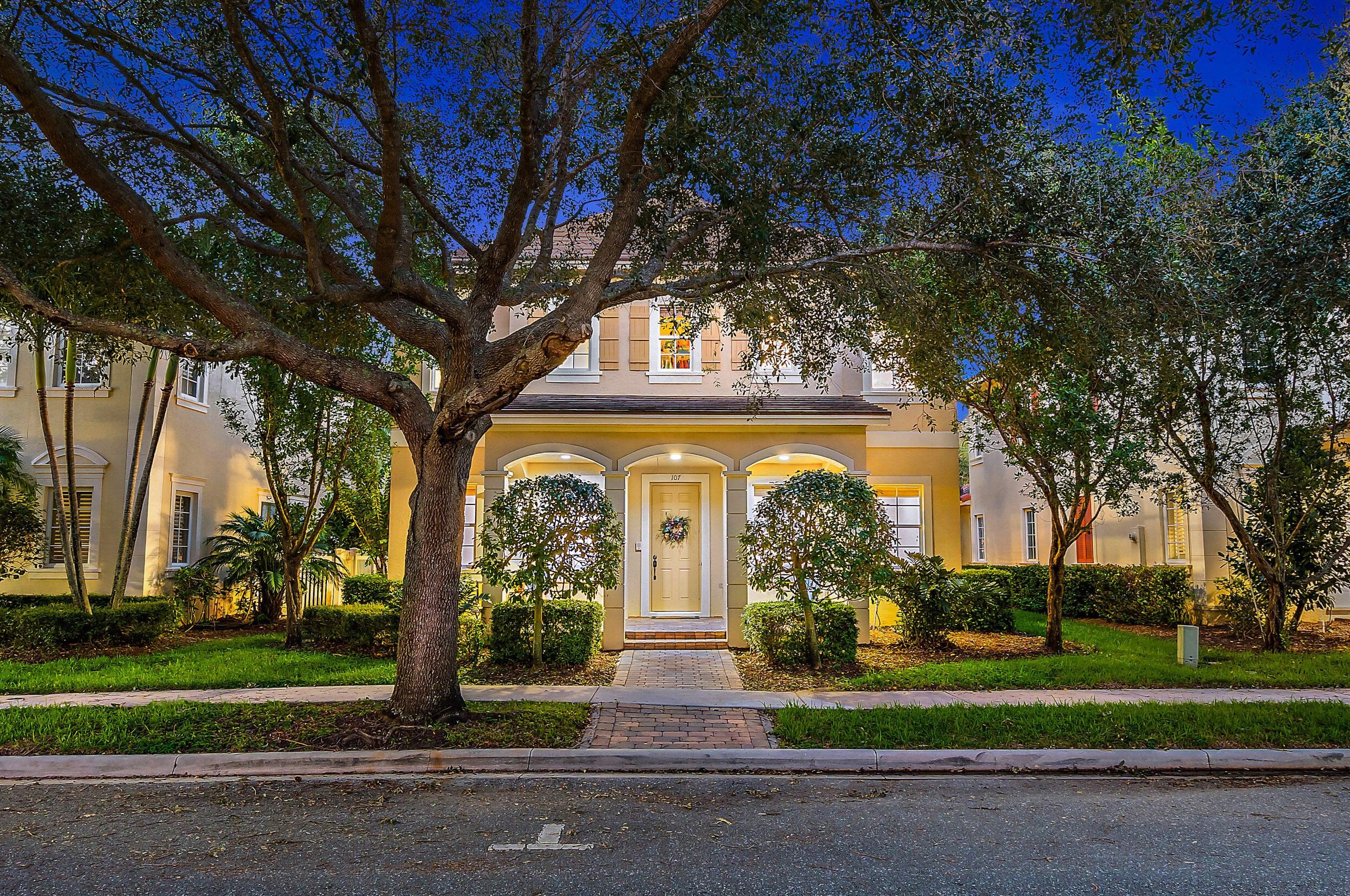 107 Dunmore Dr, Jupiter, FL 33458-6502
