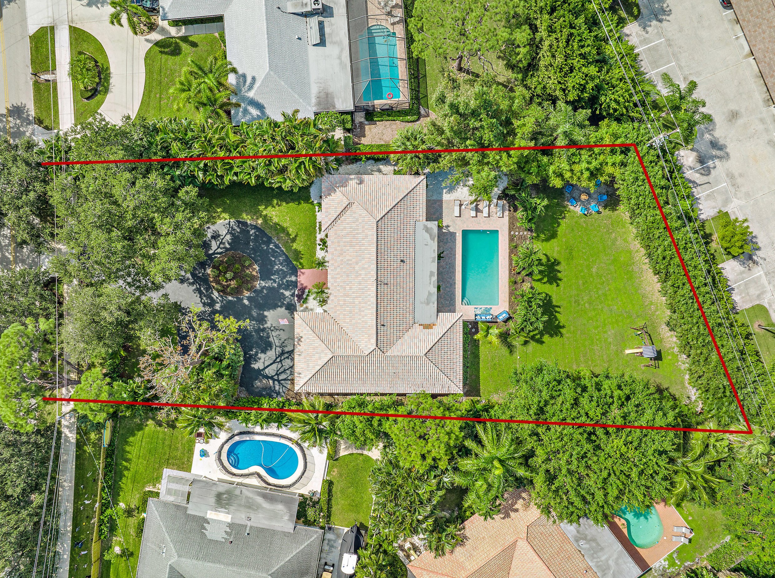 266 Country Club Dr, Jupiter, FL 33469-2067