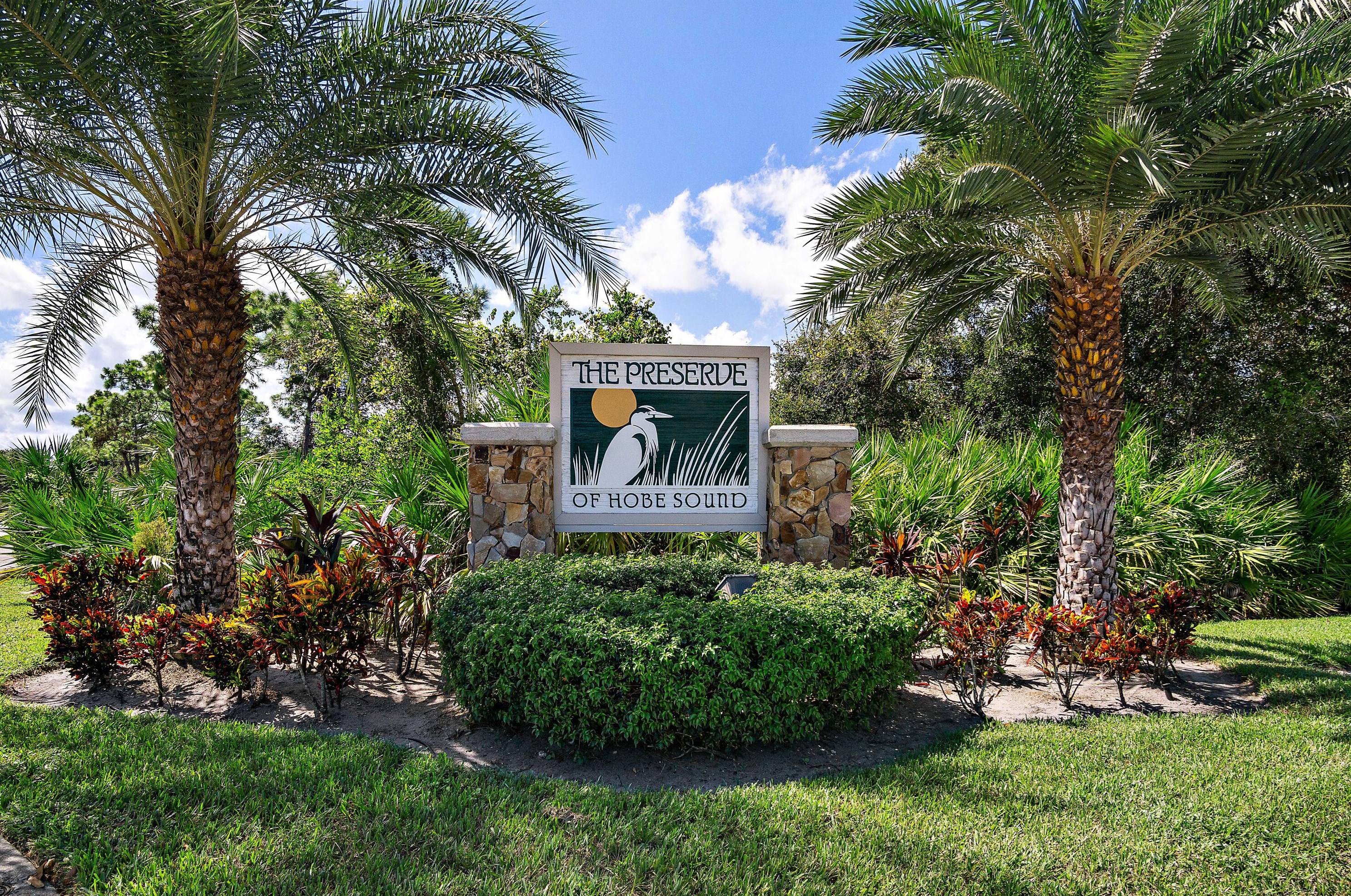 4957 Heartleaf Ter, Hobe Sound, FL 33455-7869