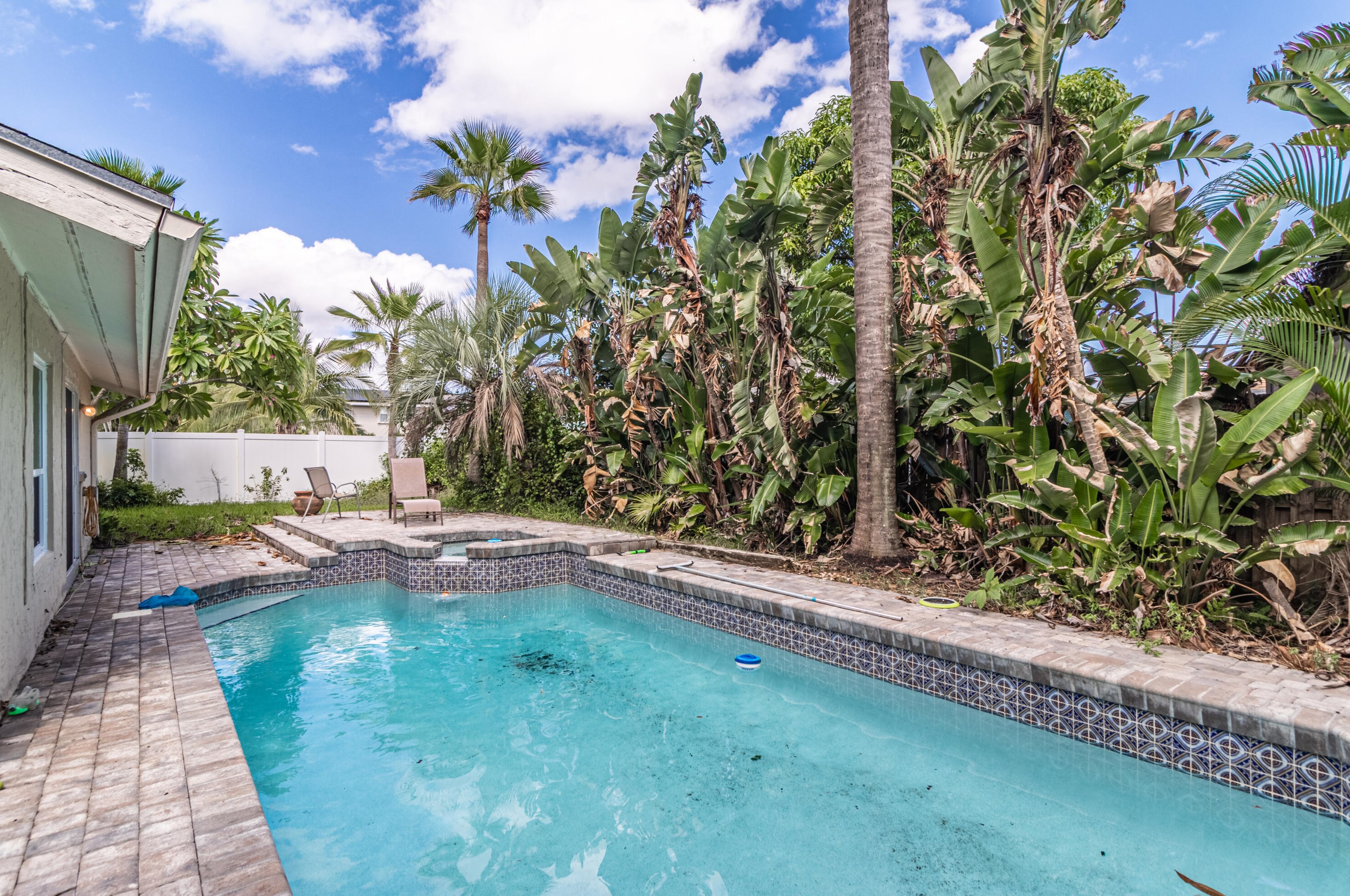 17730 Maplewood Dr, Boca Raton, FL 33487-2171