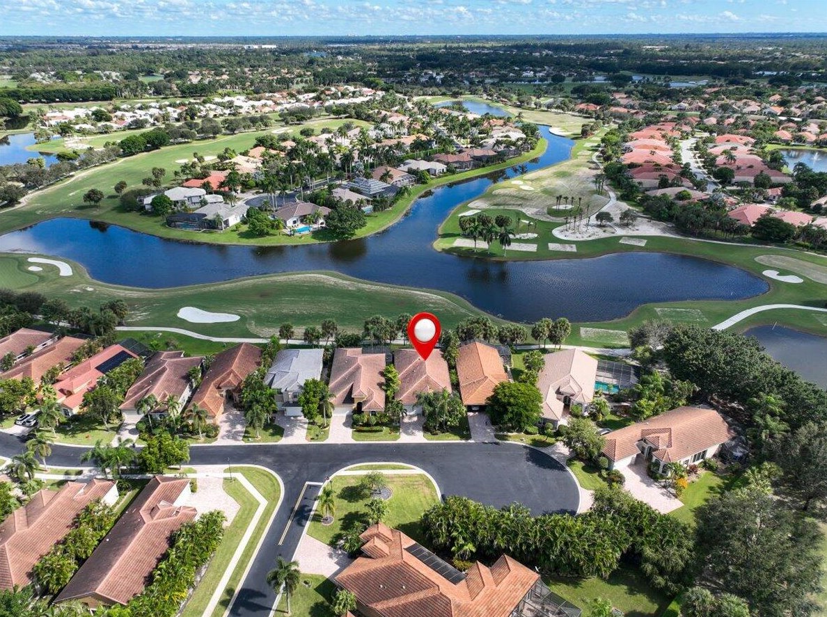 4258 Imperial Isle Dr, Lake Worth FL  33449-8645 exterior