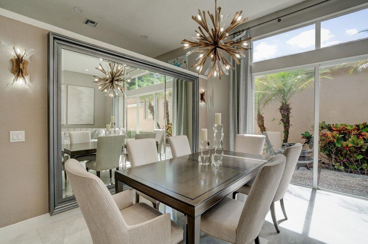 4258 Imperial Isle Dr, Lake Worth FL  33449-8645 exterior
