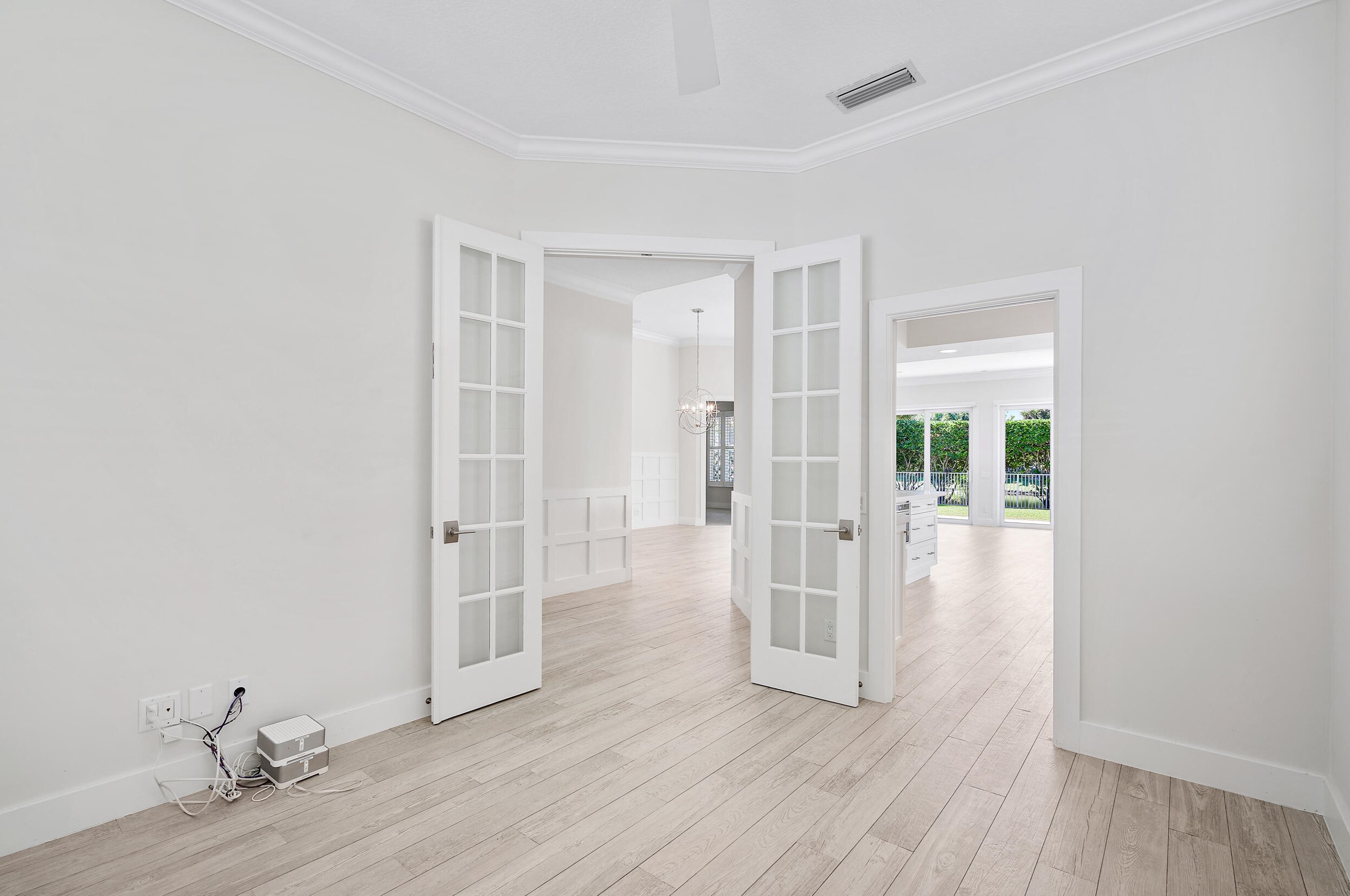 615 Rosa Ct, West Palm Beach FL  33410-4502 exterior