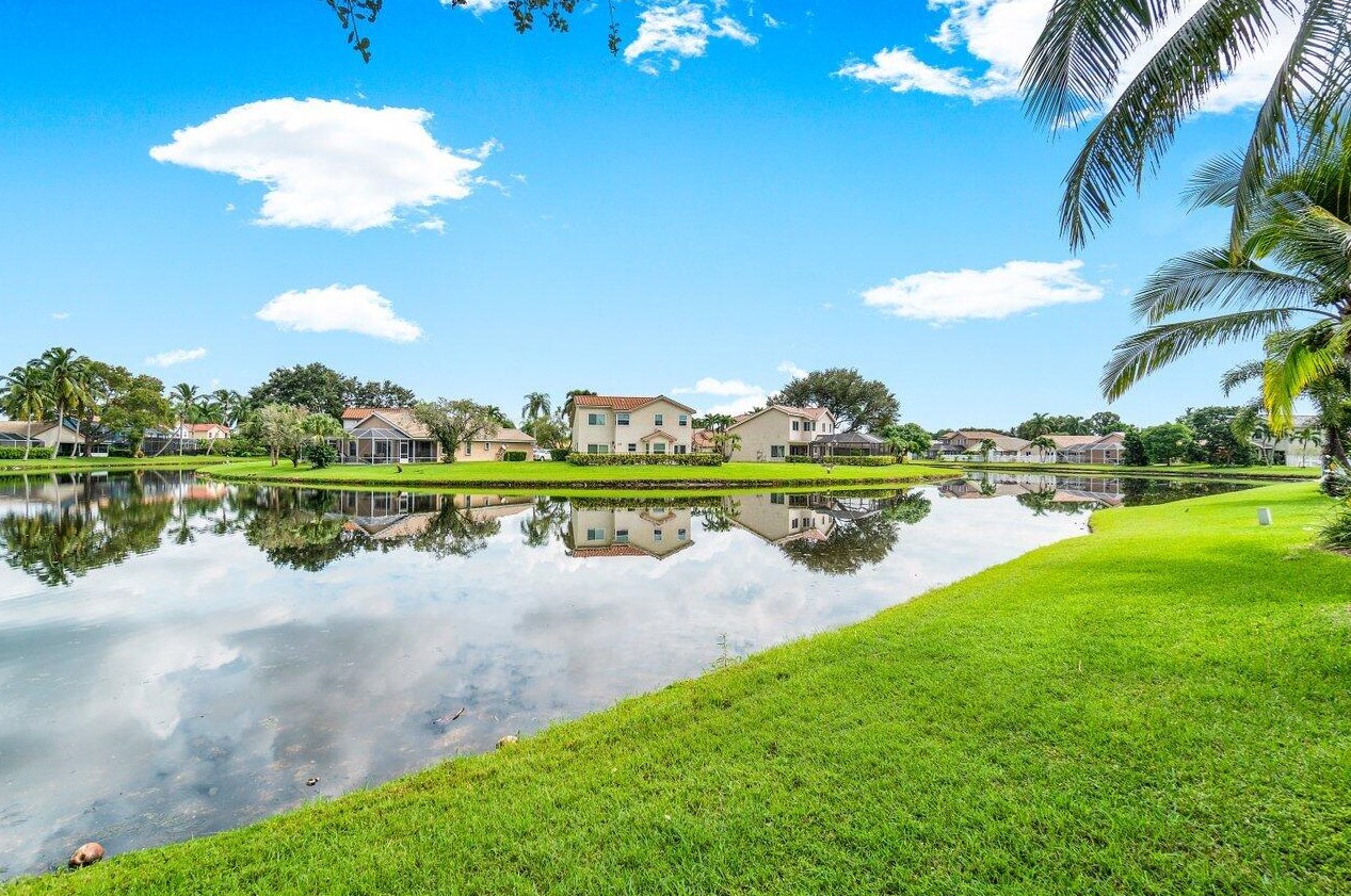 8593 Tourmaline Blvd, Boynton Beach FL  33472-2421 exterior