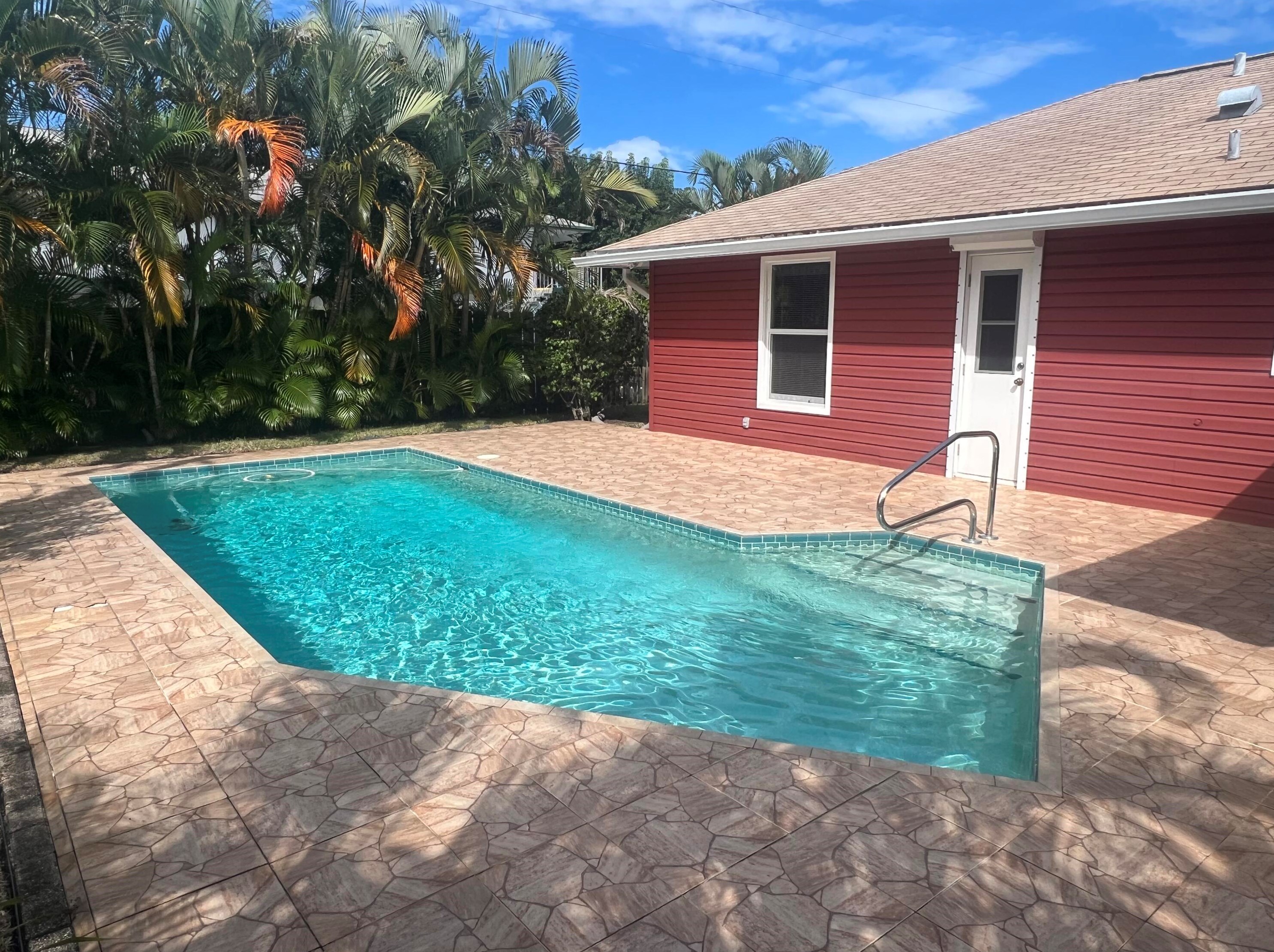 30 Shay Pl, Jupiter, FL 33469-2568