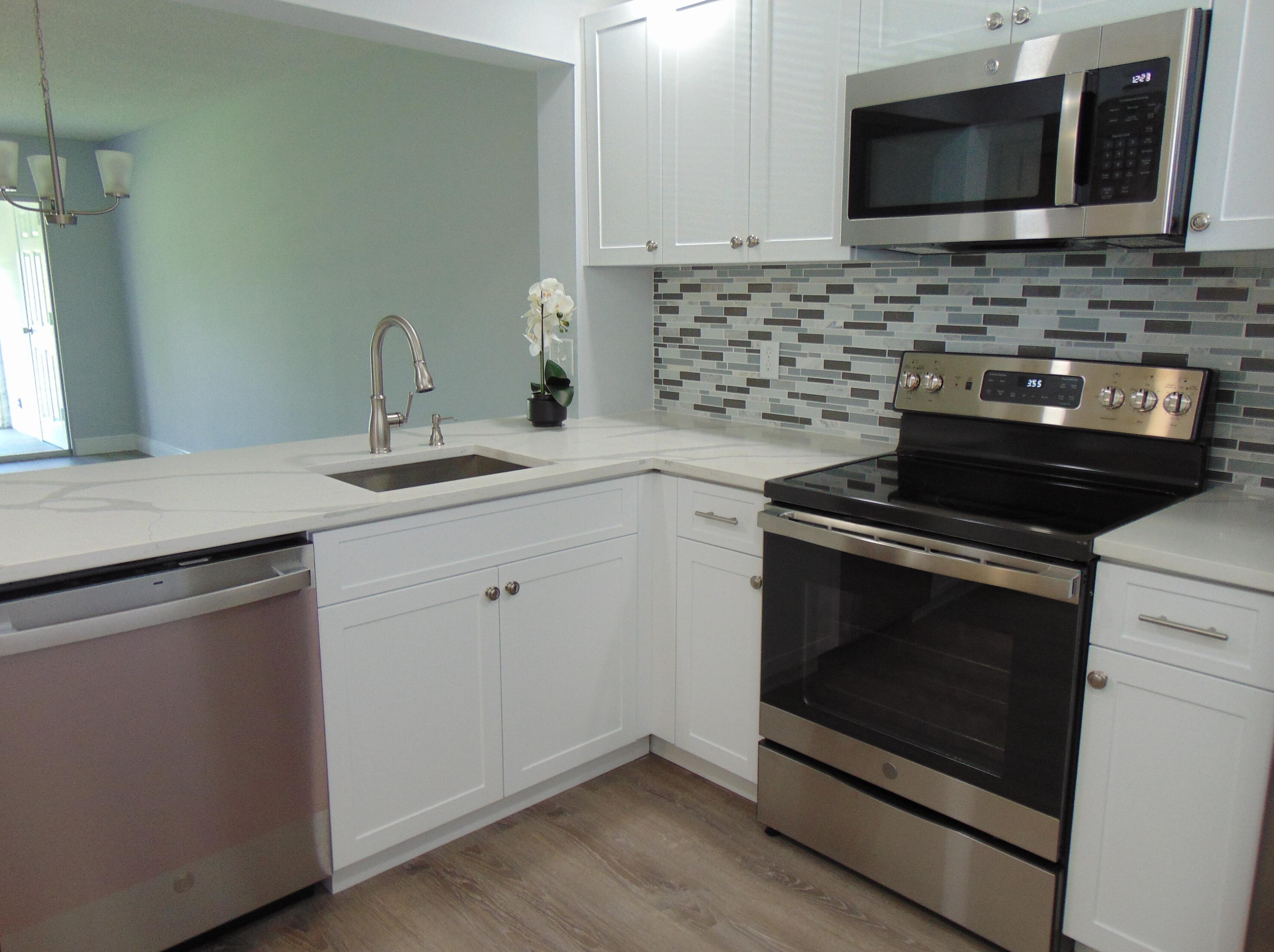 3590 Via Poinciana, Lake Worth, FL 33467-2841