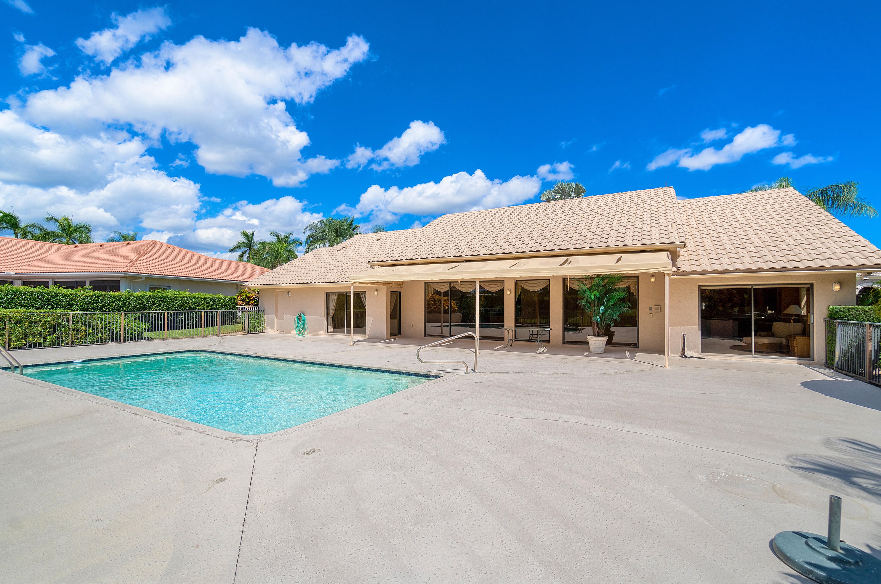 4548 Bocaire Blvd, Boca Raton FL  33487-1155 exterior