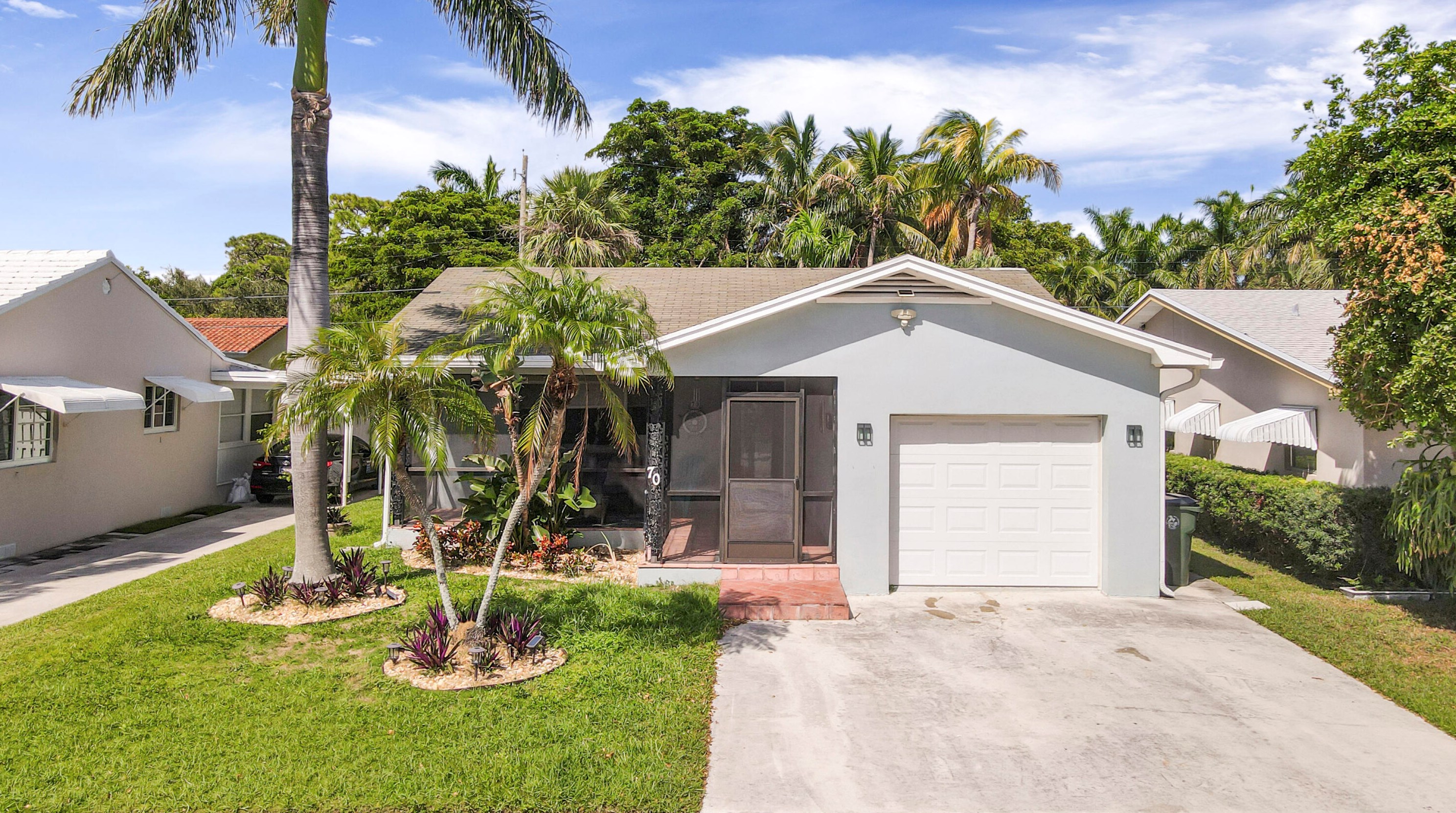 70 18th Ave, Lake Worth, FL 33460-5810