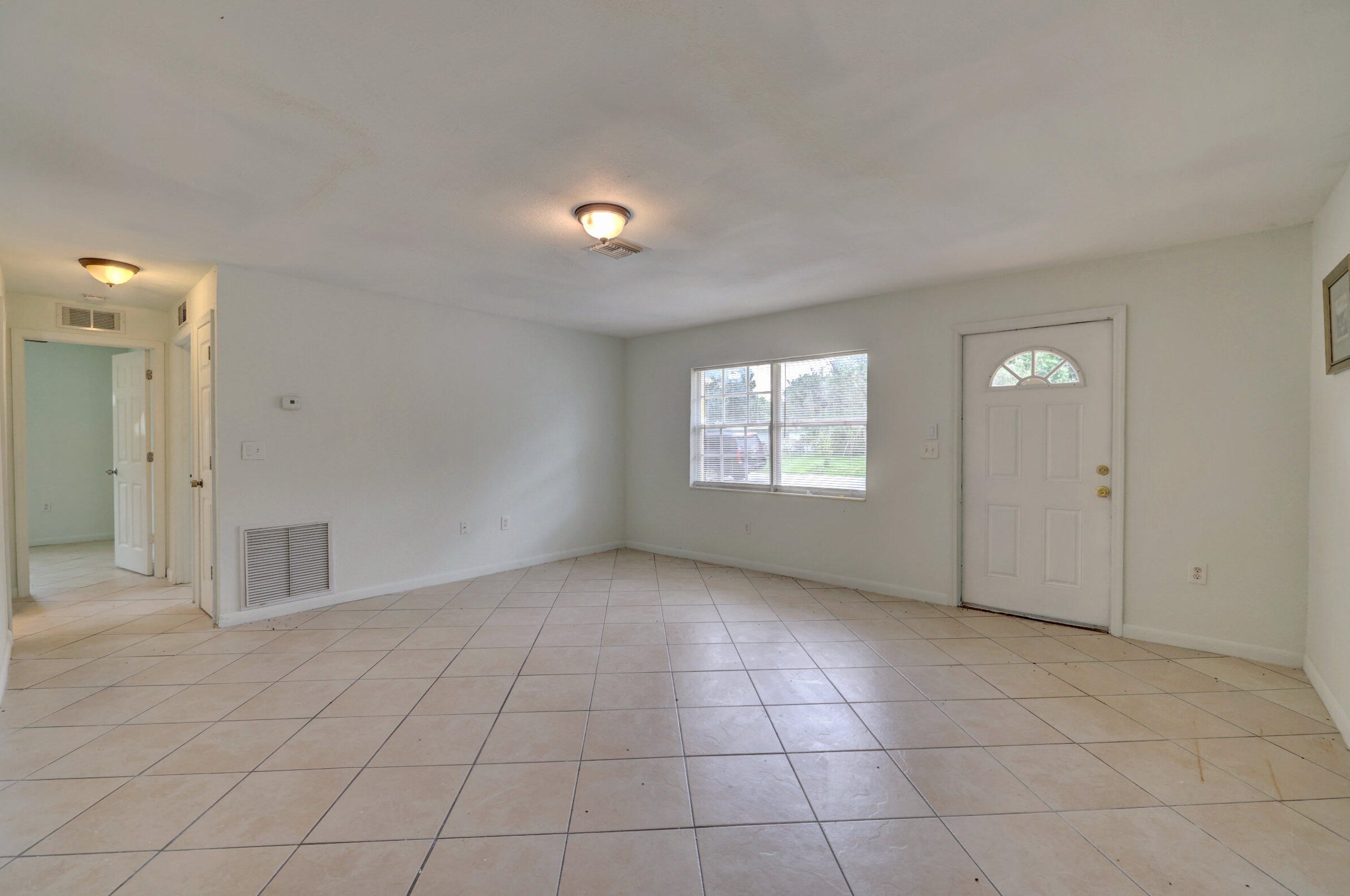 1305 15th Ave, Okeechobee FL  34972-3057 exterior