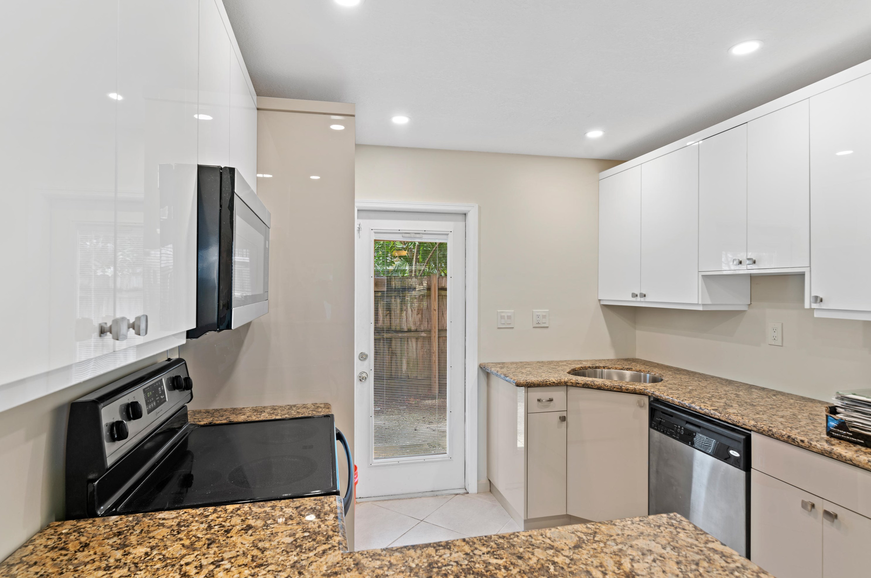 520 Ne 7th Ave #1c, Delray Beach, FL