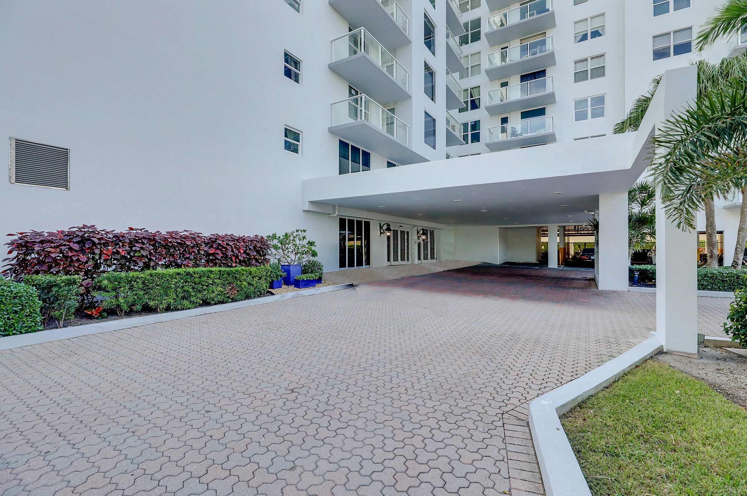 3450 S Ocean Blvd #519, Palm Beach, FL 33480