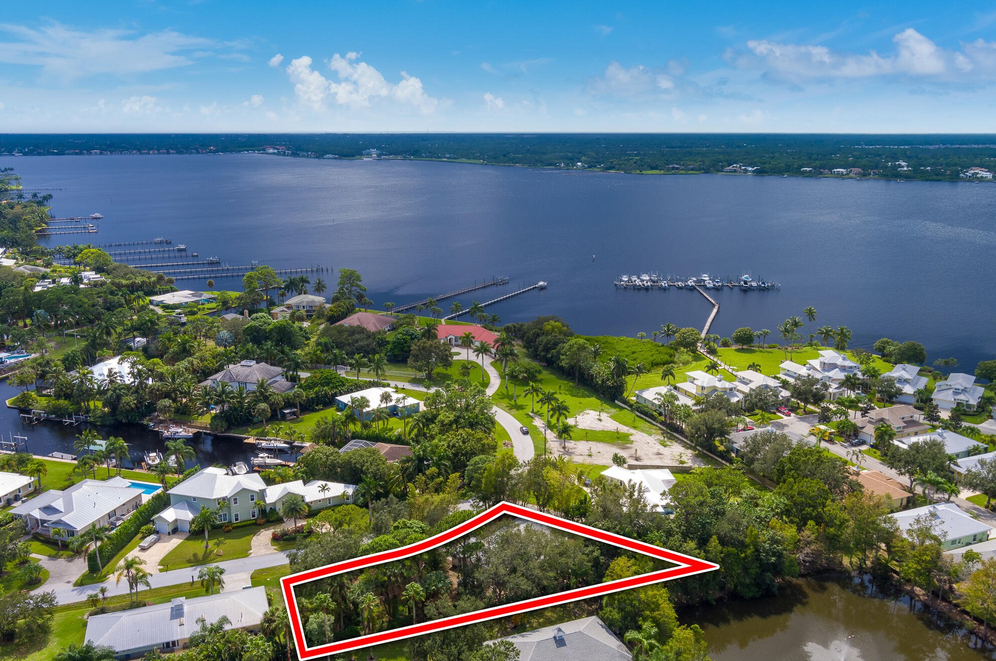 2009 Pine Tree Way, Stuart, FL 34994-8829