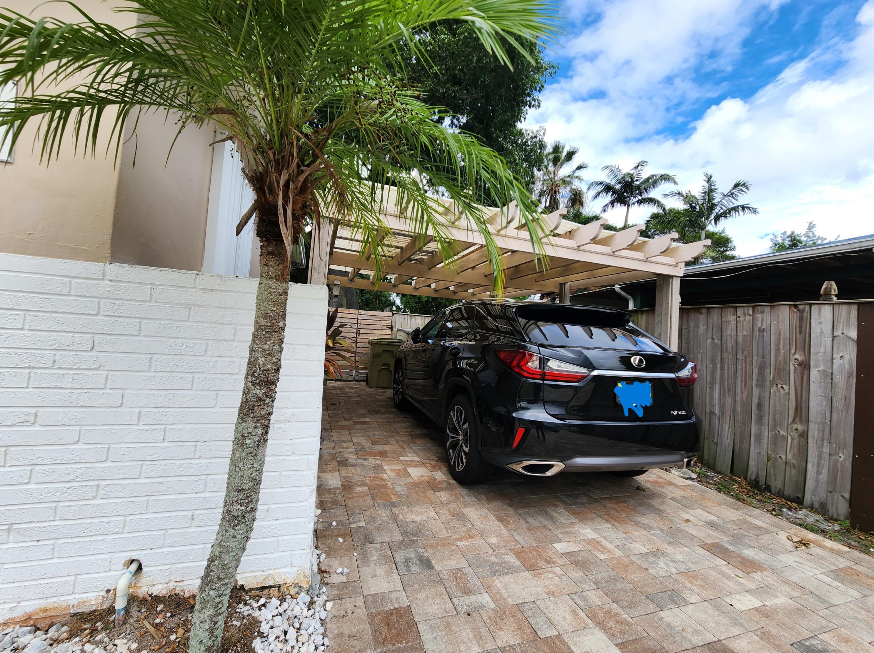 324 Shady Lane Rd, Lake Worth, FL 33461-1823