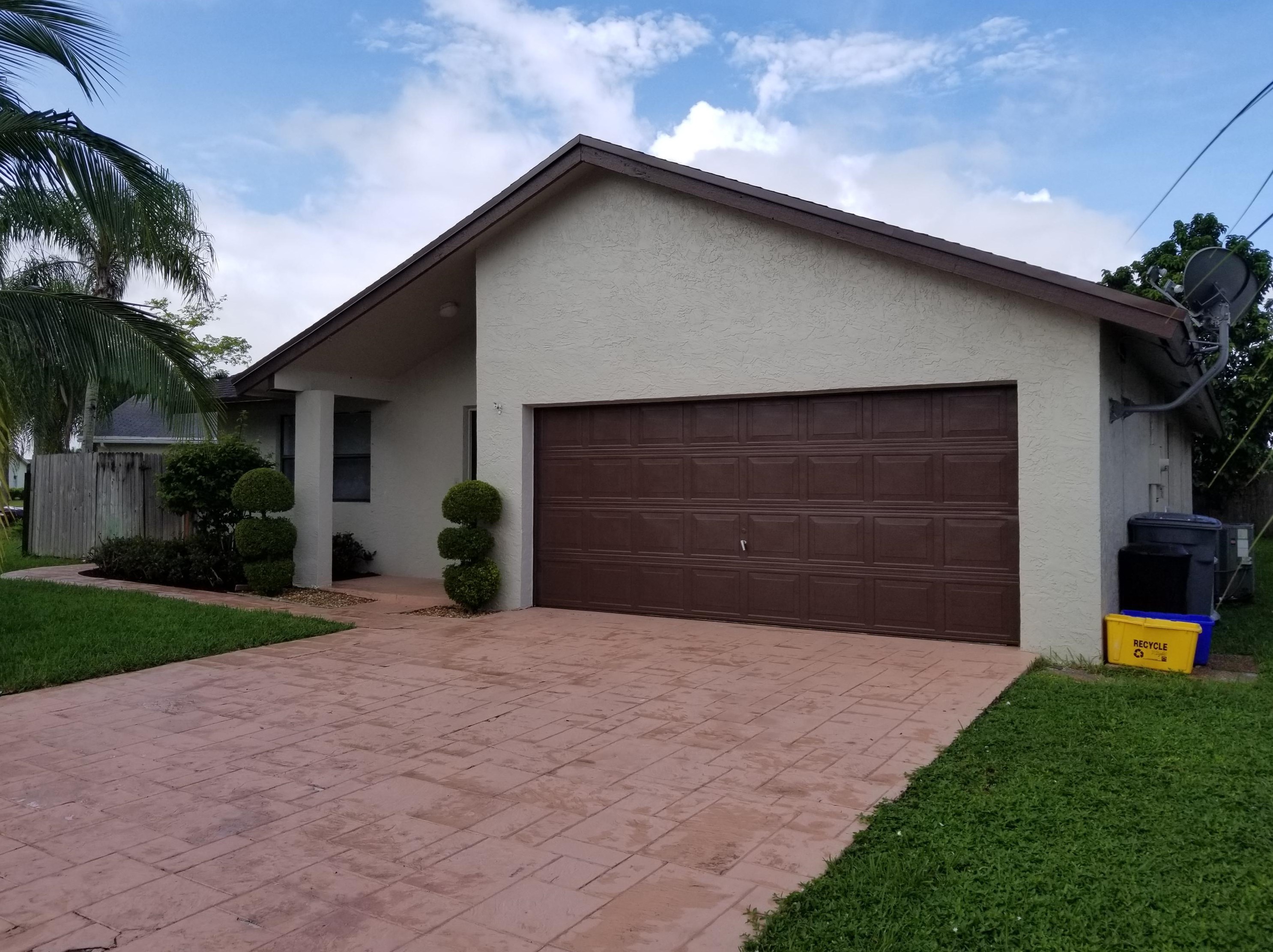 22761 Sw 64th Way, Boca Raton, FL 33428