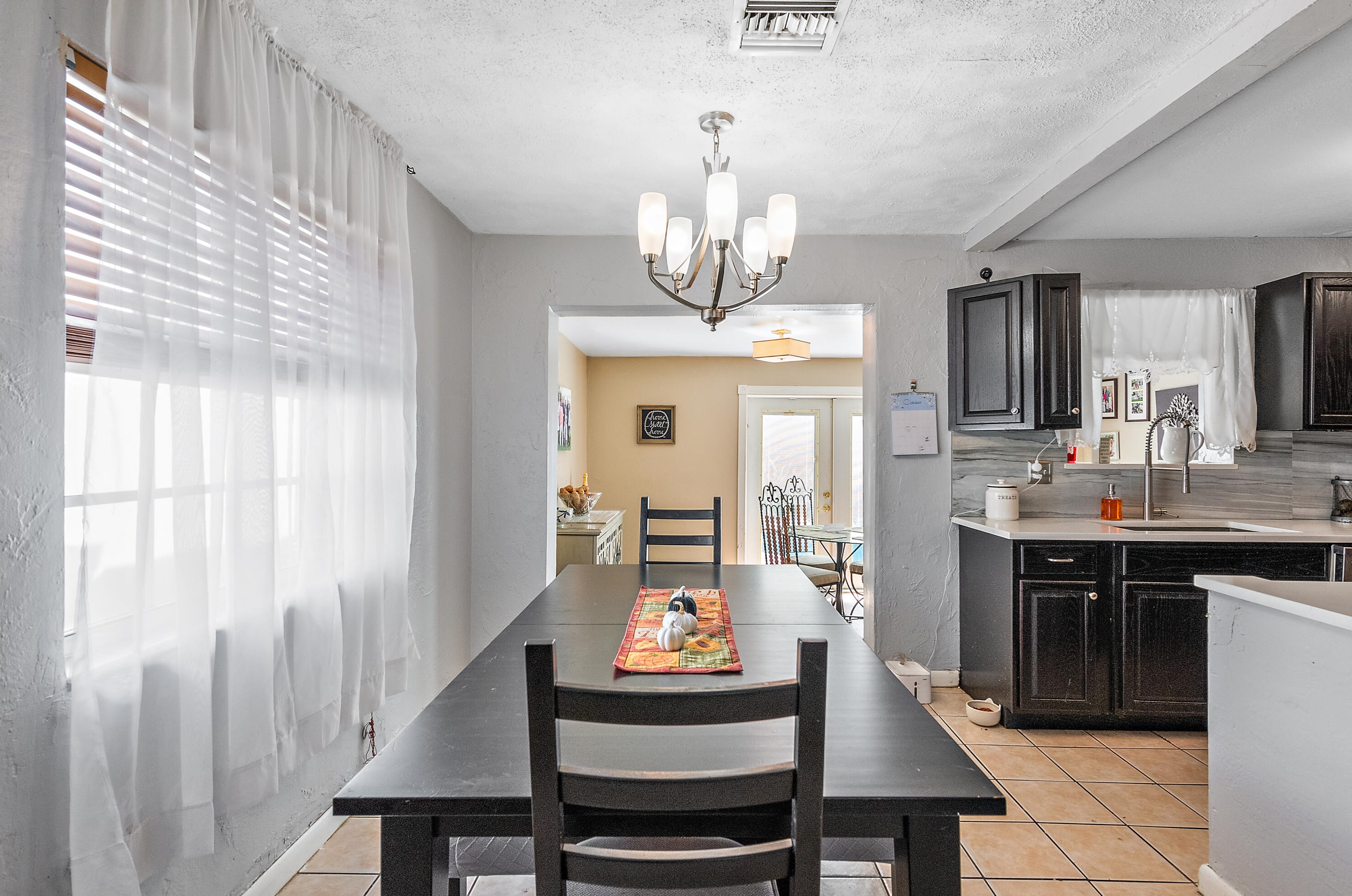 711 64 Ter, Hollywood FL 33023-1239 exterior