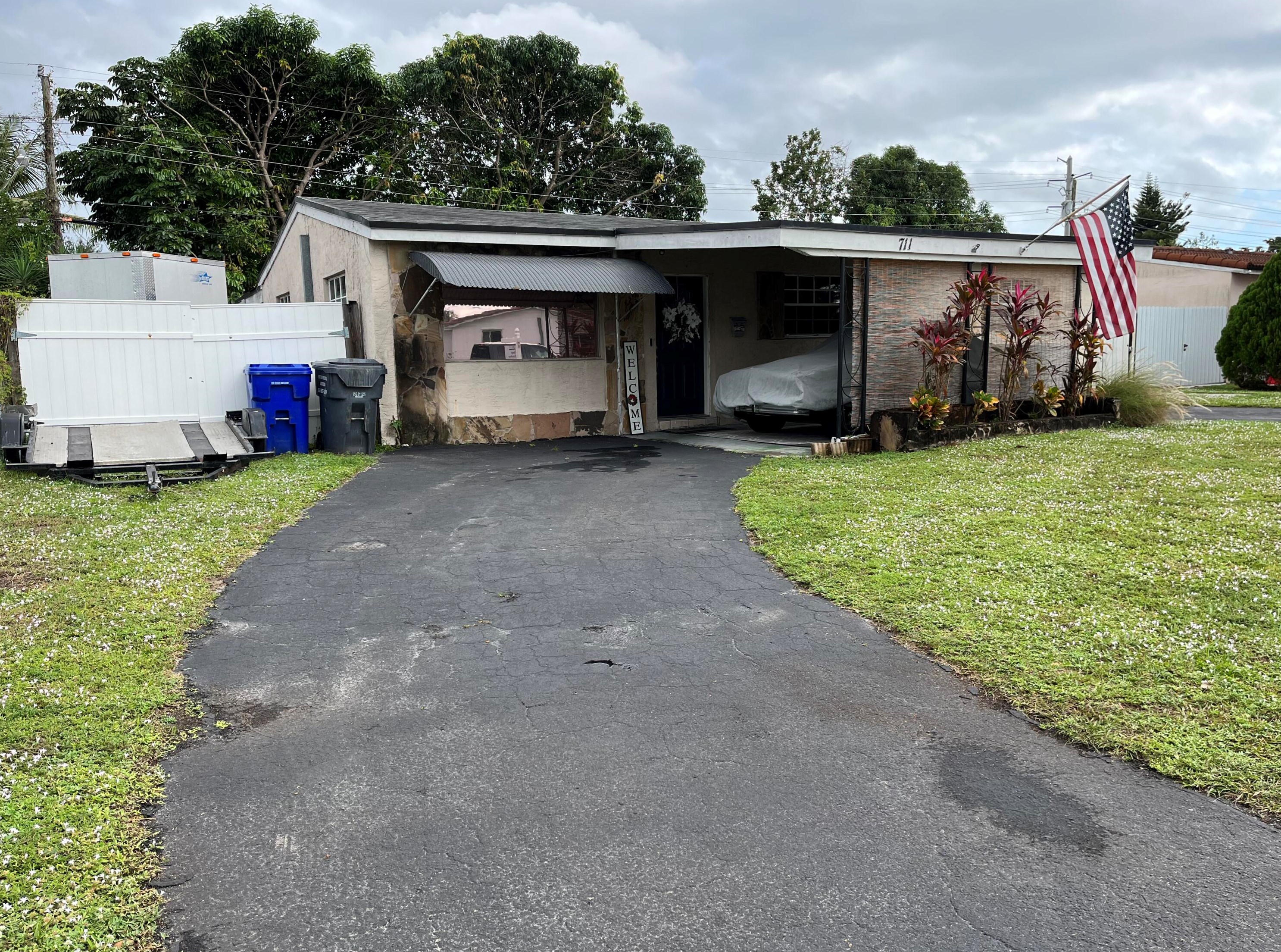 711 64 Ter, Hollywood FL 33023-1239 exterior