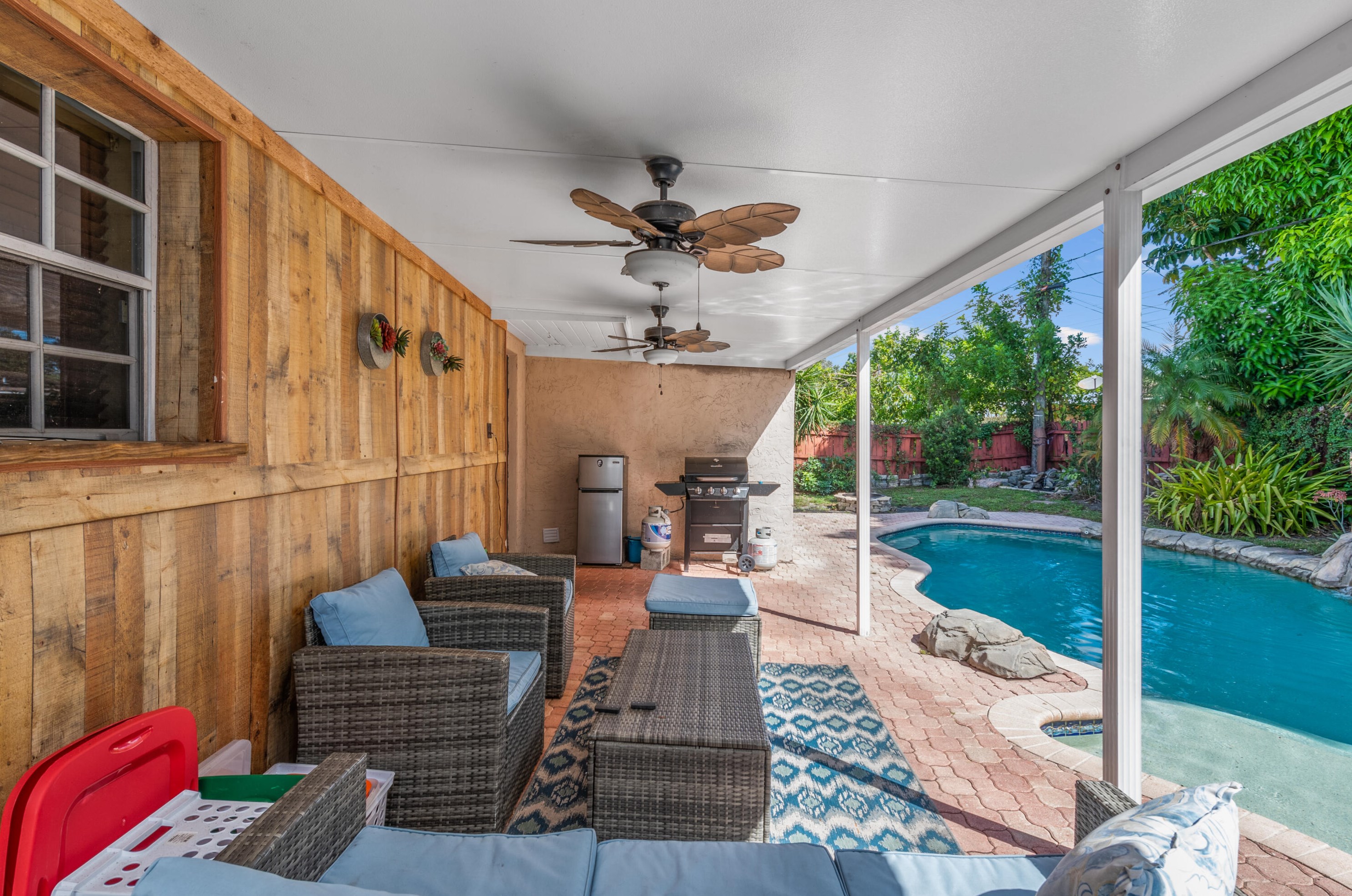 711 64 Ter, Hollywood FL 33023-1239 exterior