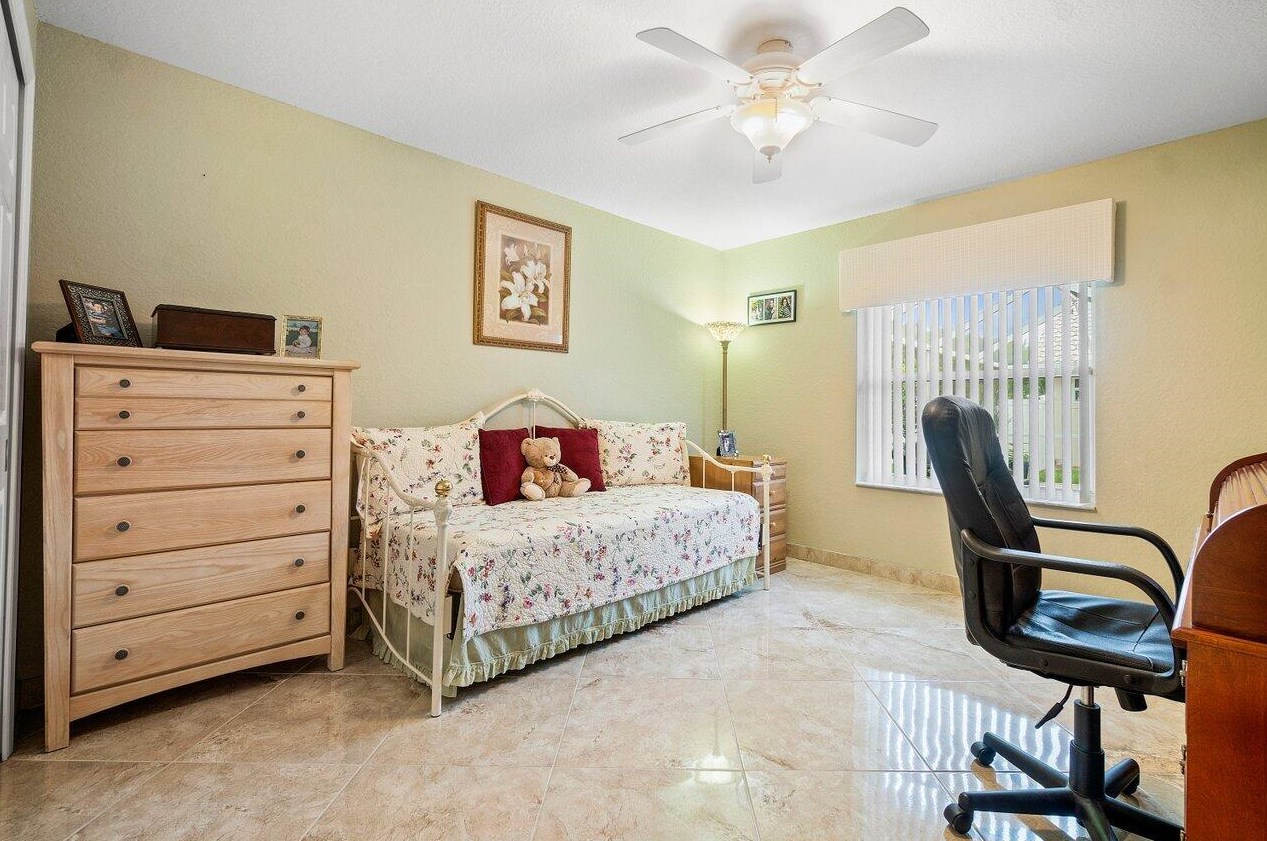 7207 Brickyard Cir, Lake Worth FL 33467-7239 exterior