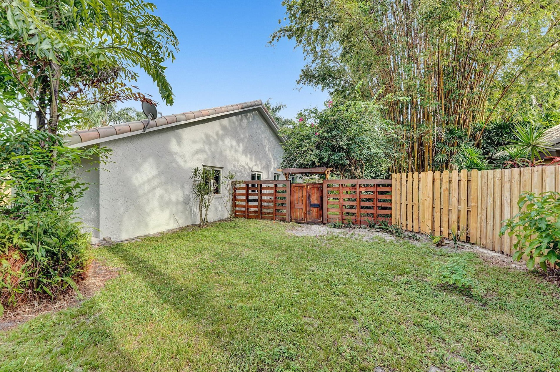 2941 24th Way, Boca Raton FL  33431-6271 exterior