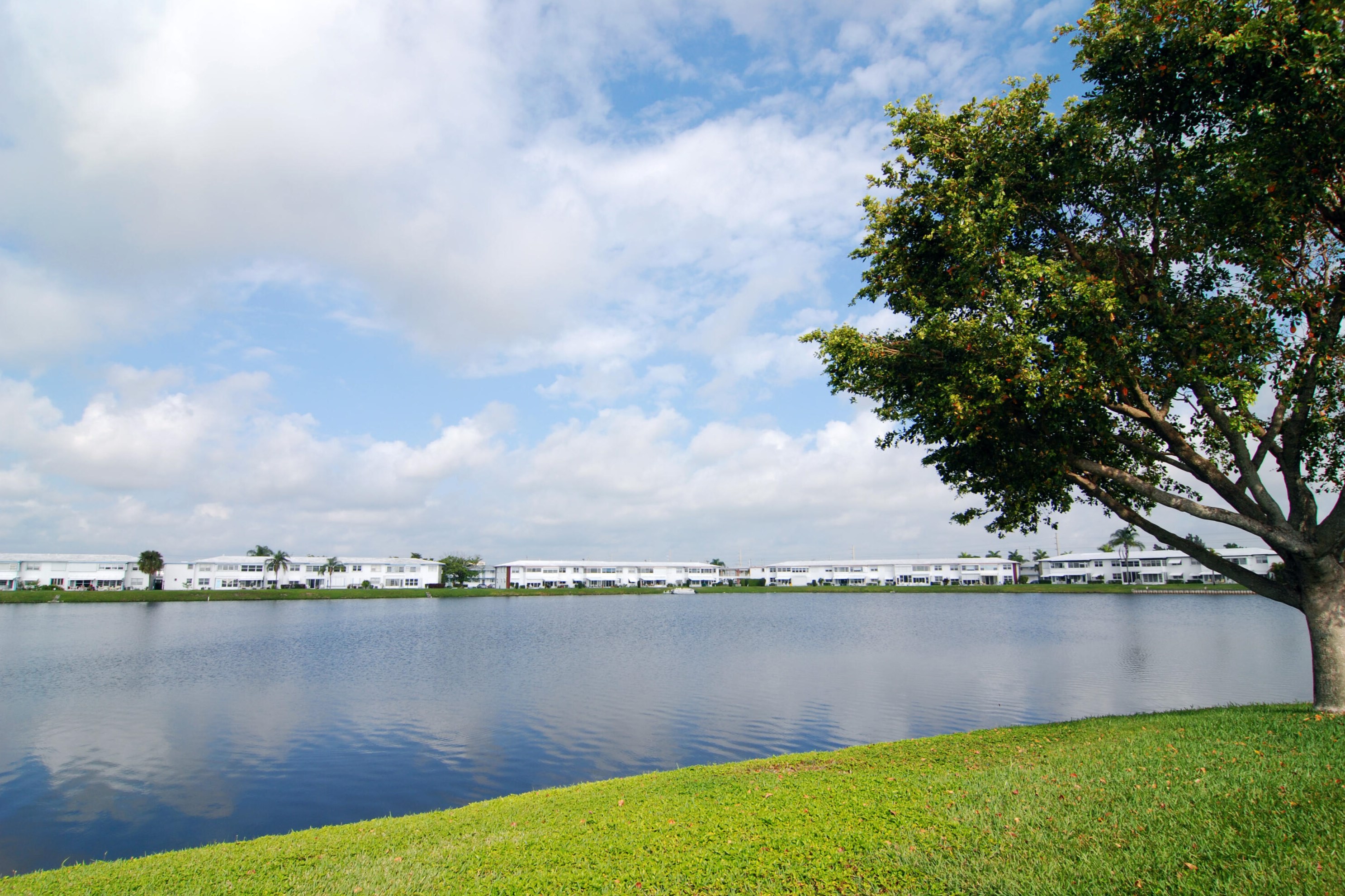 2388 9 Ave, Boynton Beach FL 33435-3139 exterior