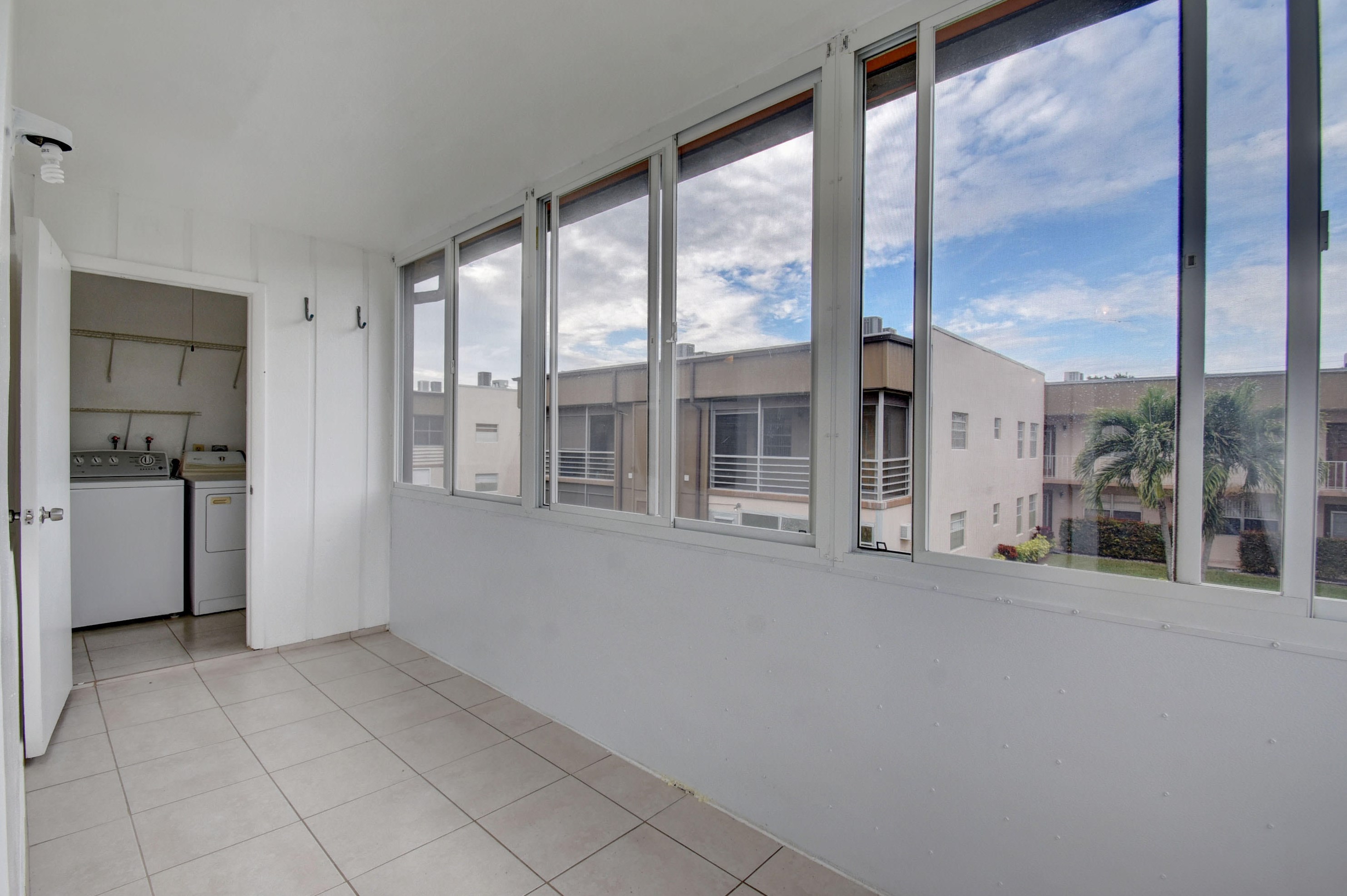814 Normandy Q, Delray Beach FL  33484-7932 exterior