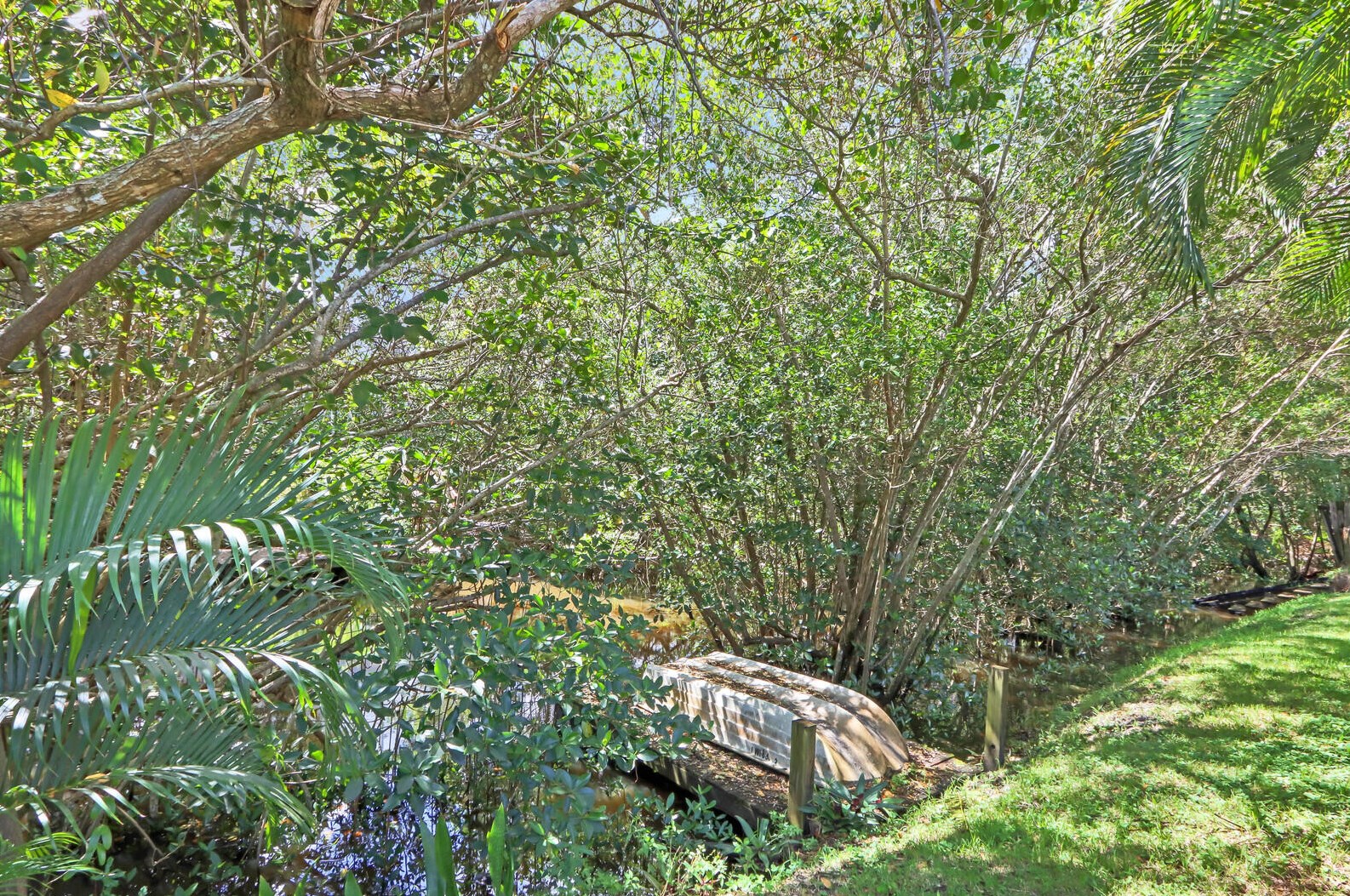 998 Mohican Blvd, Jupiter FL exterior