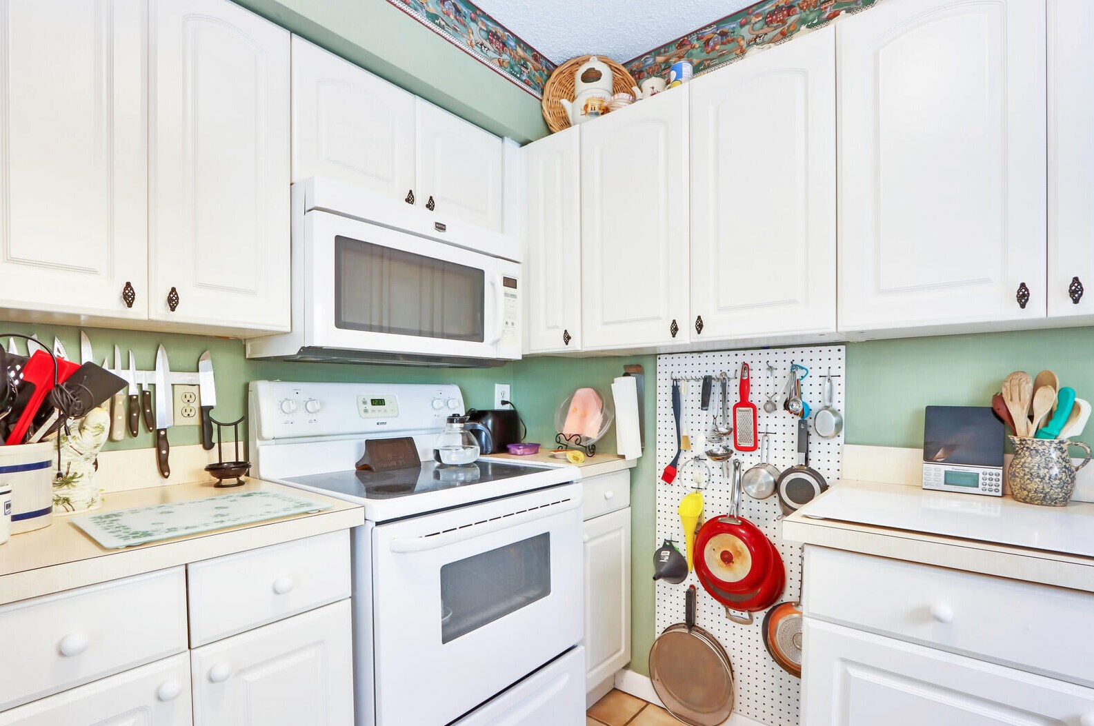 998 Mohican Blvd, Jupiter FL exterior