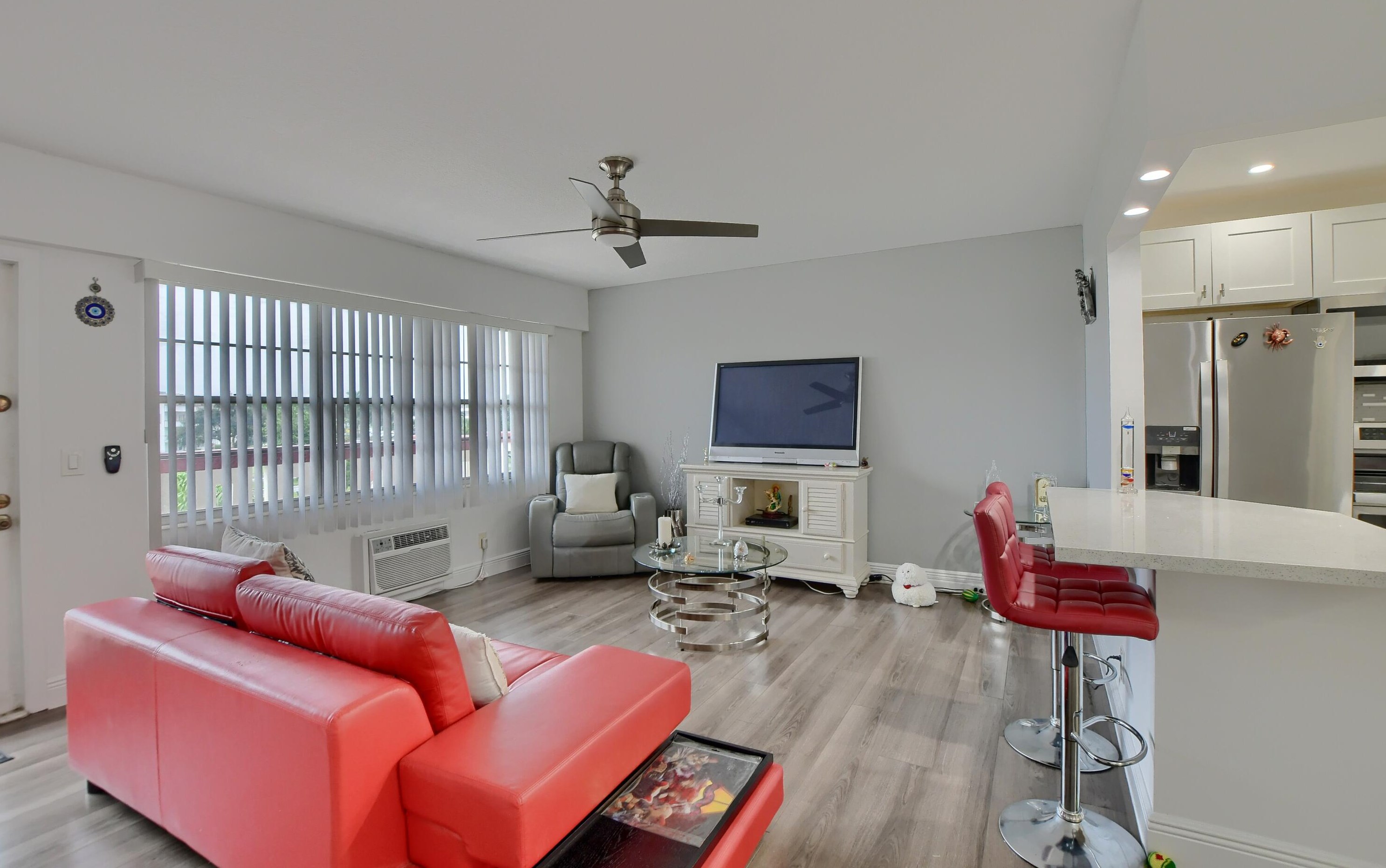 409 Brighton J, Boca Raton FL  33434-4811 exterior