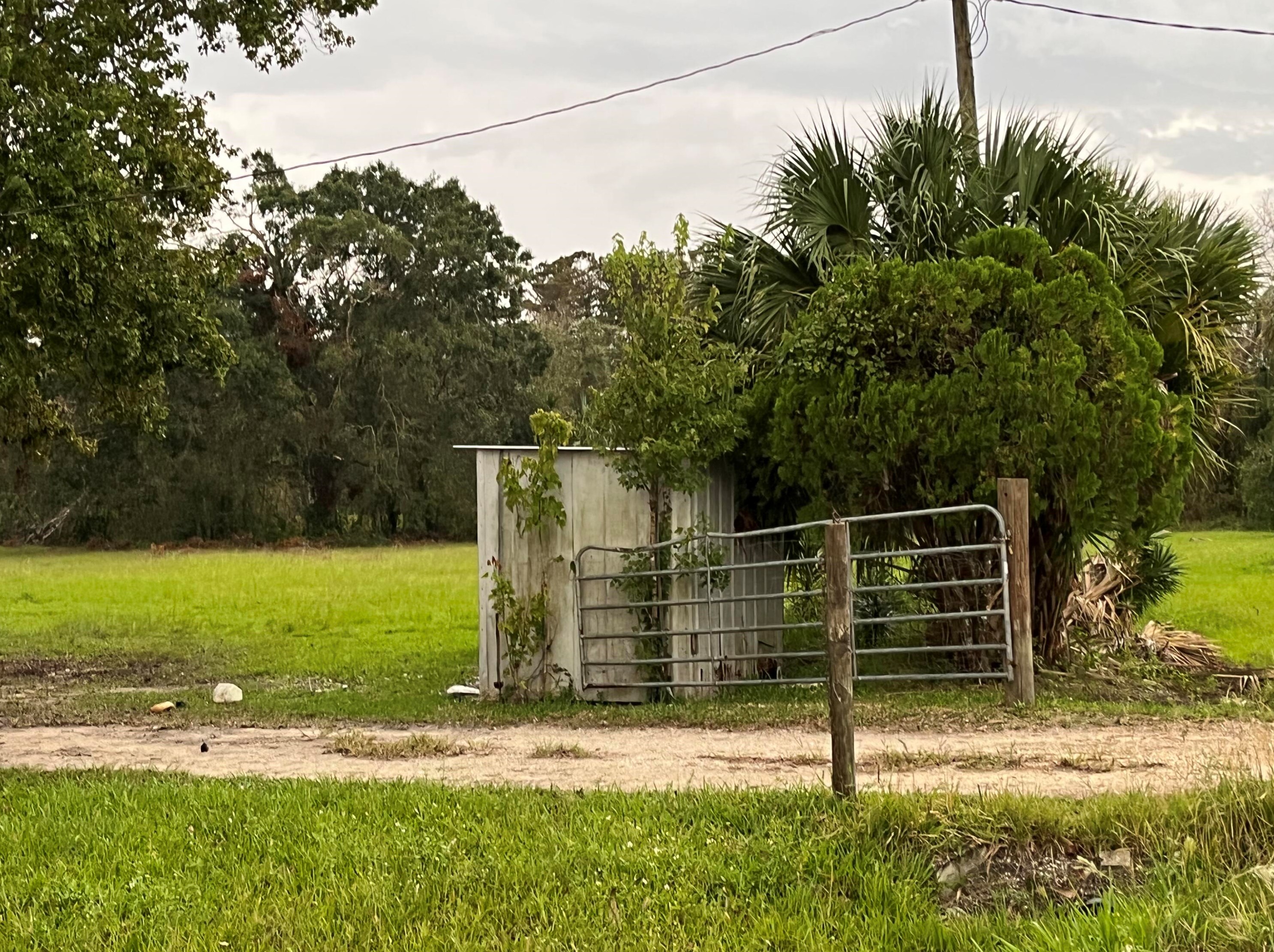 30480 23 Way, Okeechobee FL 34972-6801 exterior