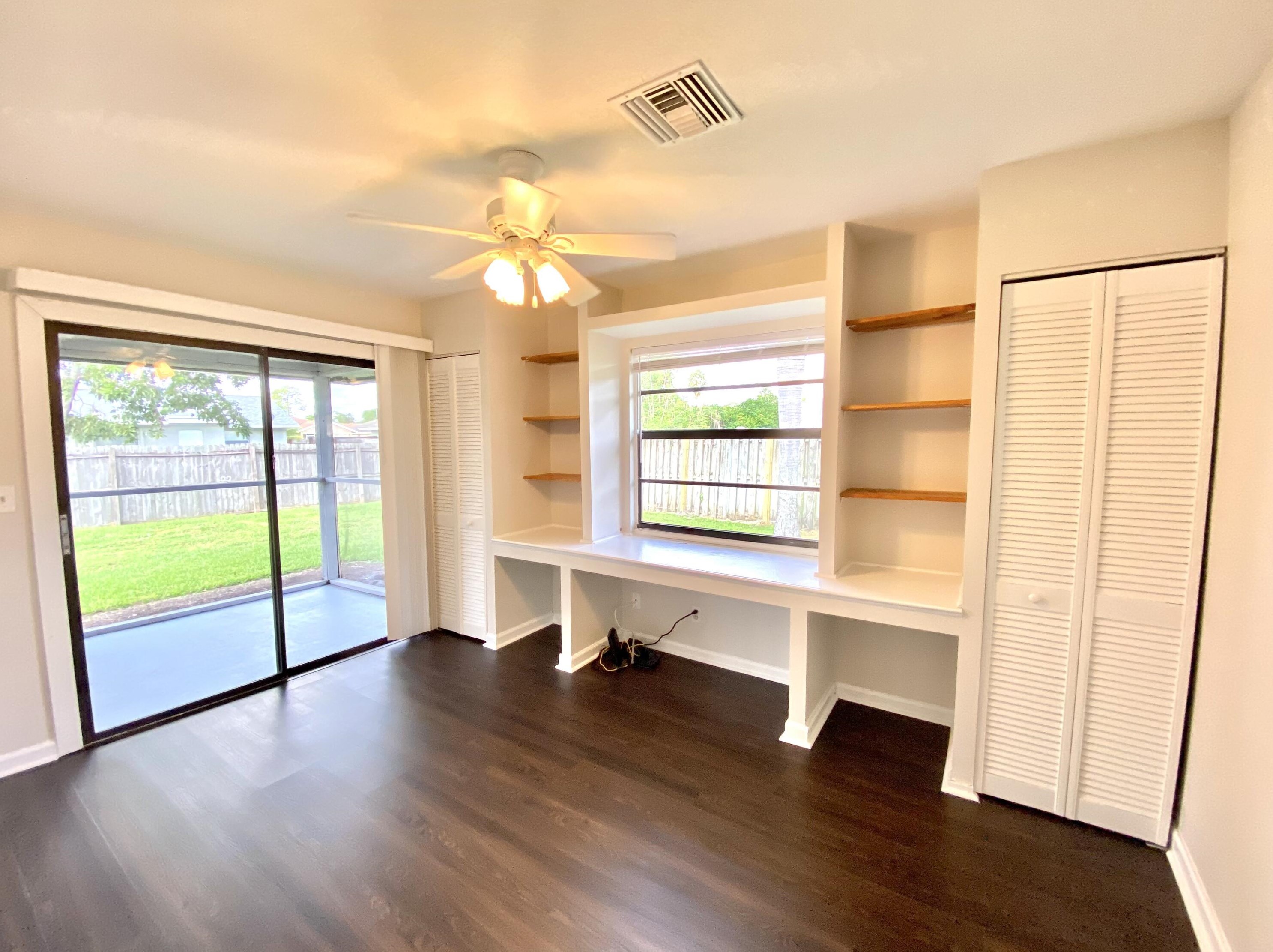 949 Country Wood Ct, West Palm Beach, FL 33414