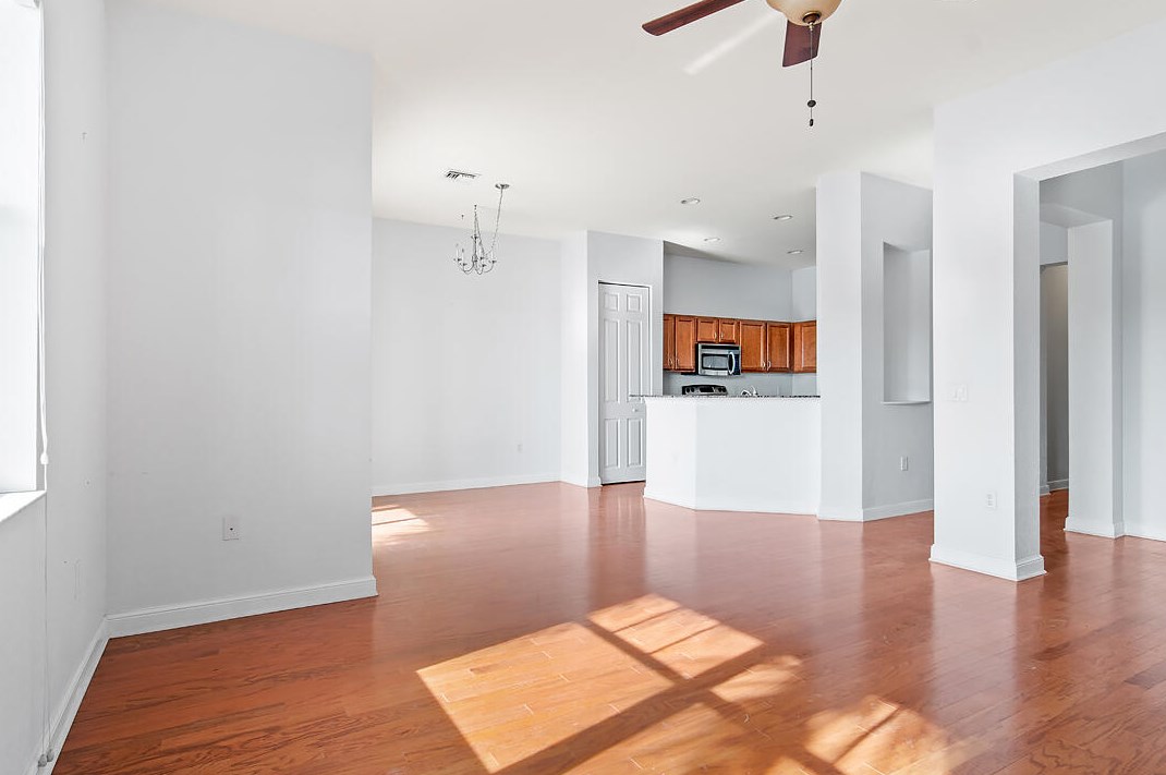 963 Marina Del Ray Ln #1, West Palm Beach, FL 33401