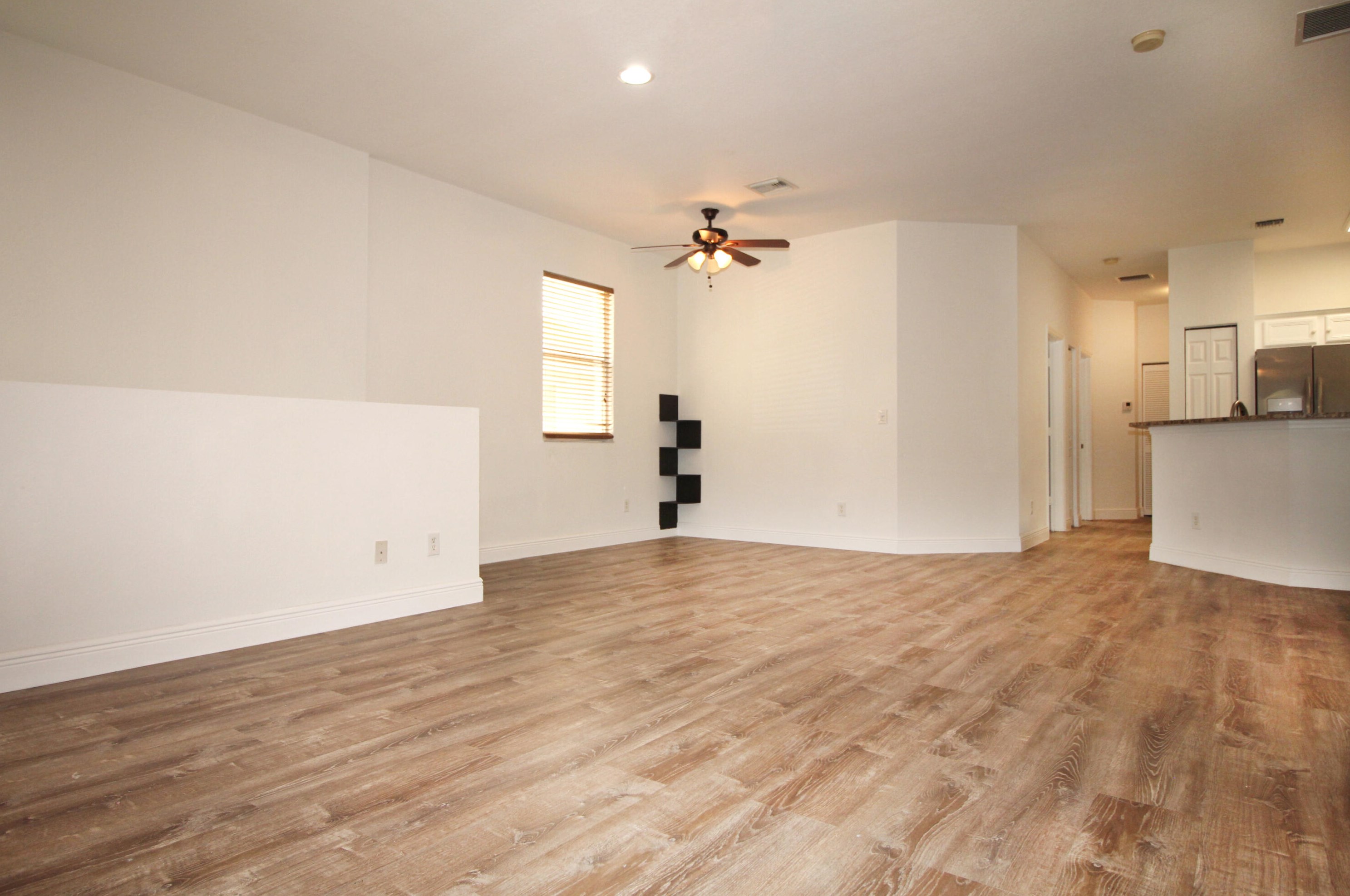 3076 Grandiflora Dr, Lake Worth FL 33467-2008 exterior