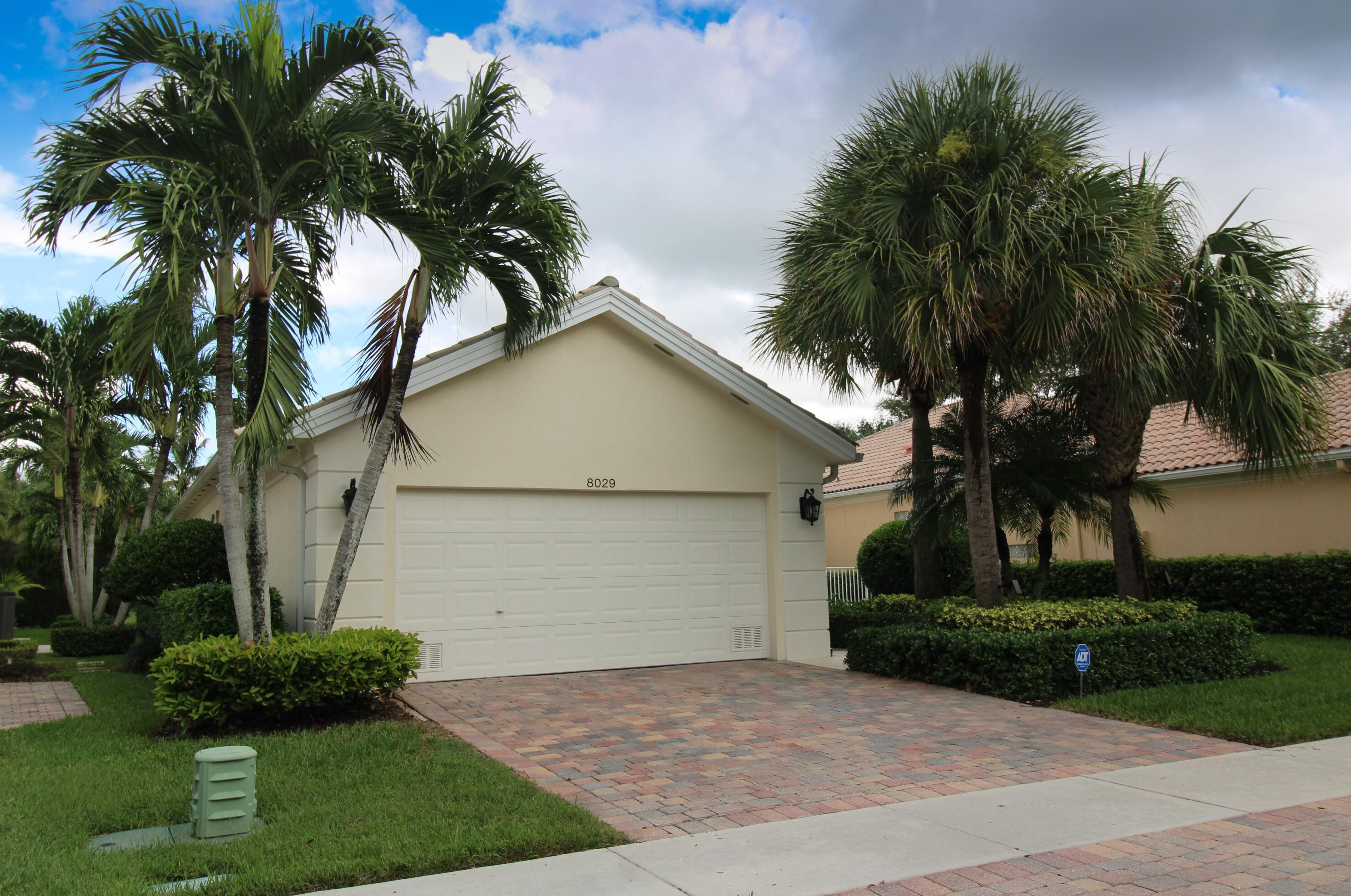 8029 Nevis Pl, West Palm Beach, FL 33414