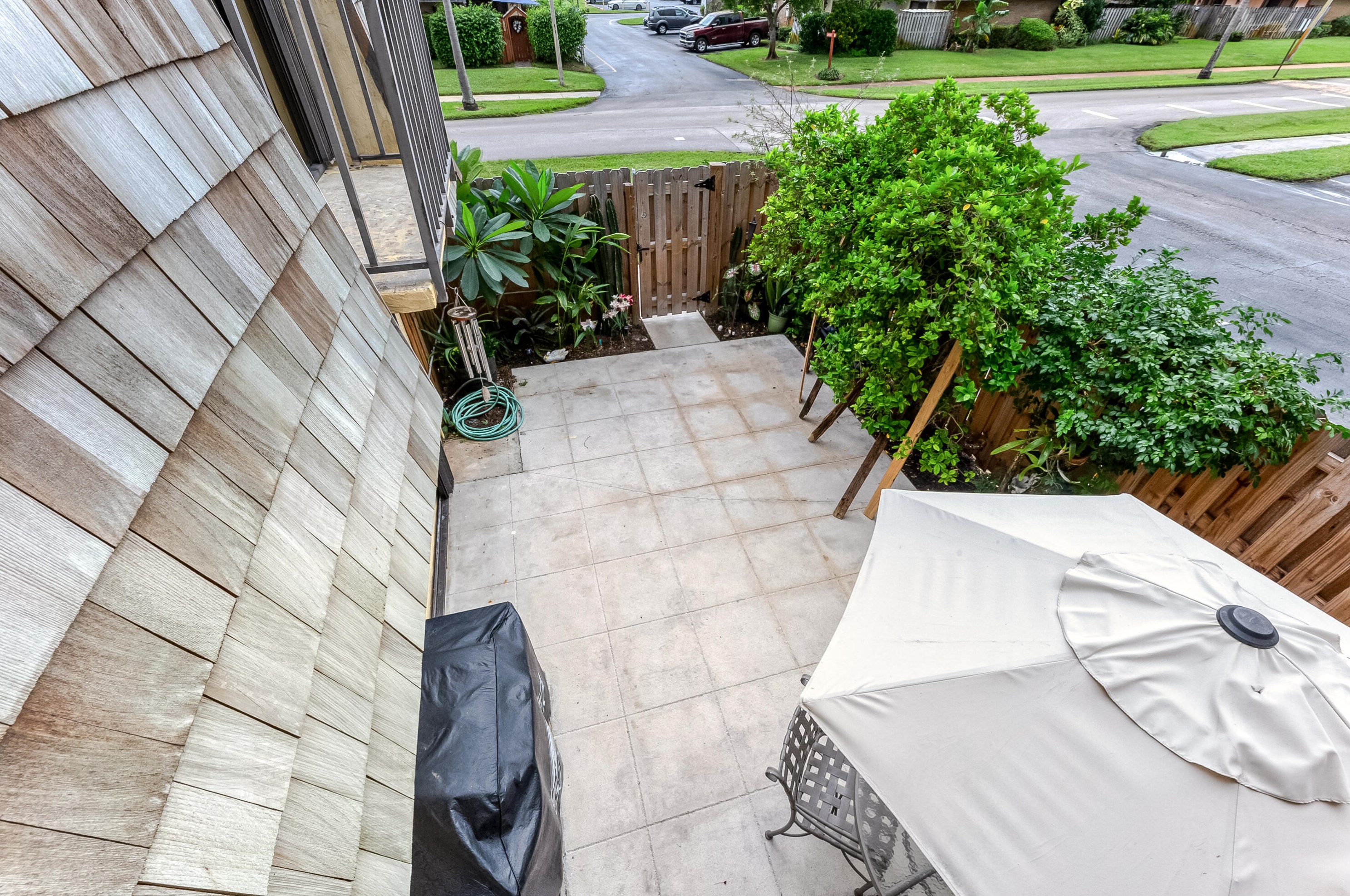 101 Woodland Rd, Lake Worth, FL 33461-1044