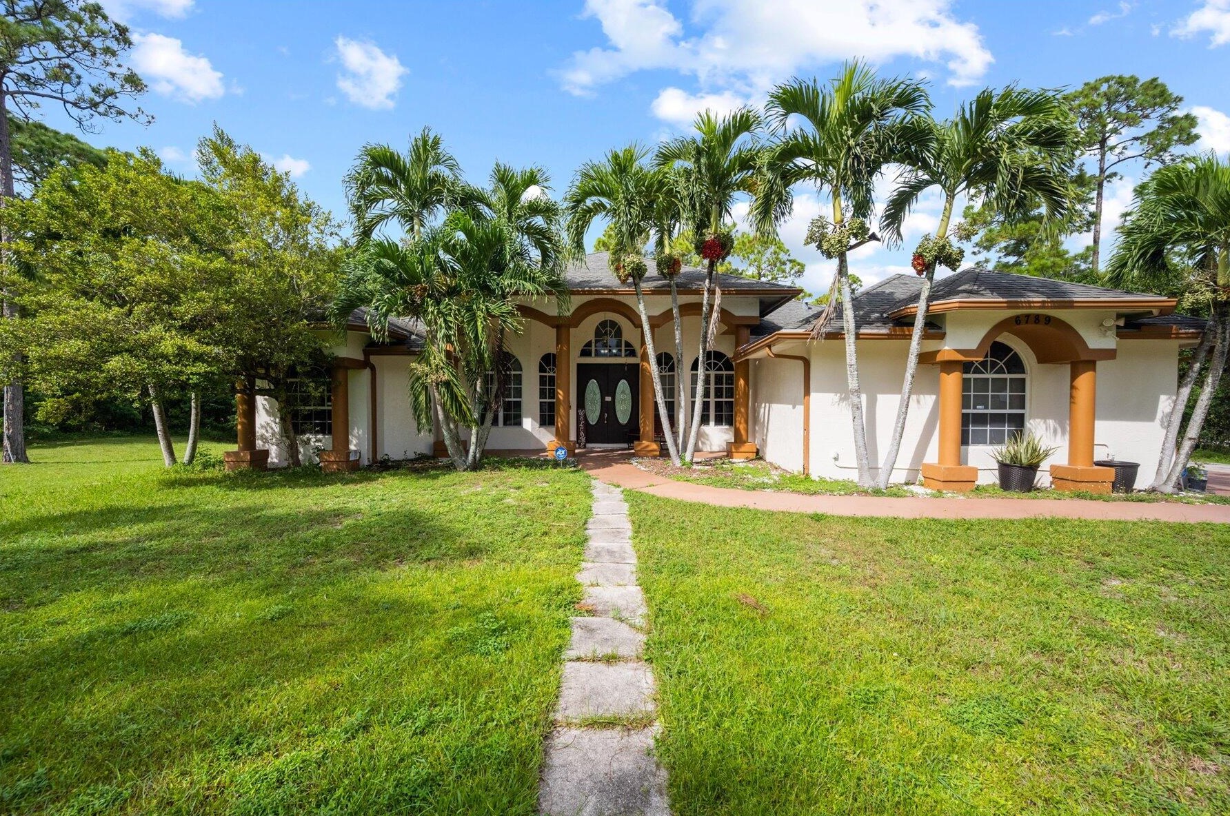 6789 Mandarin Blvd, Town of Loxahatchee Groves, FL 33470